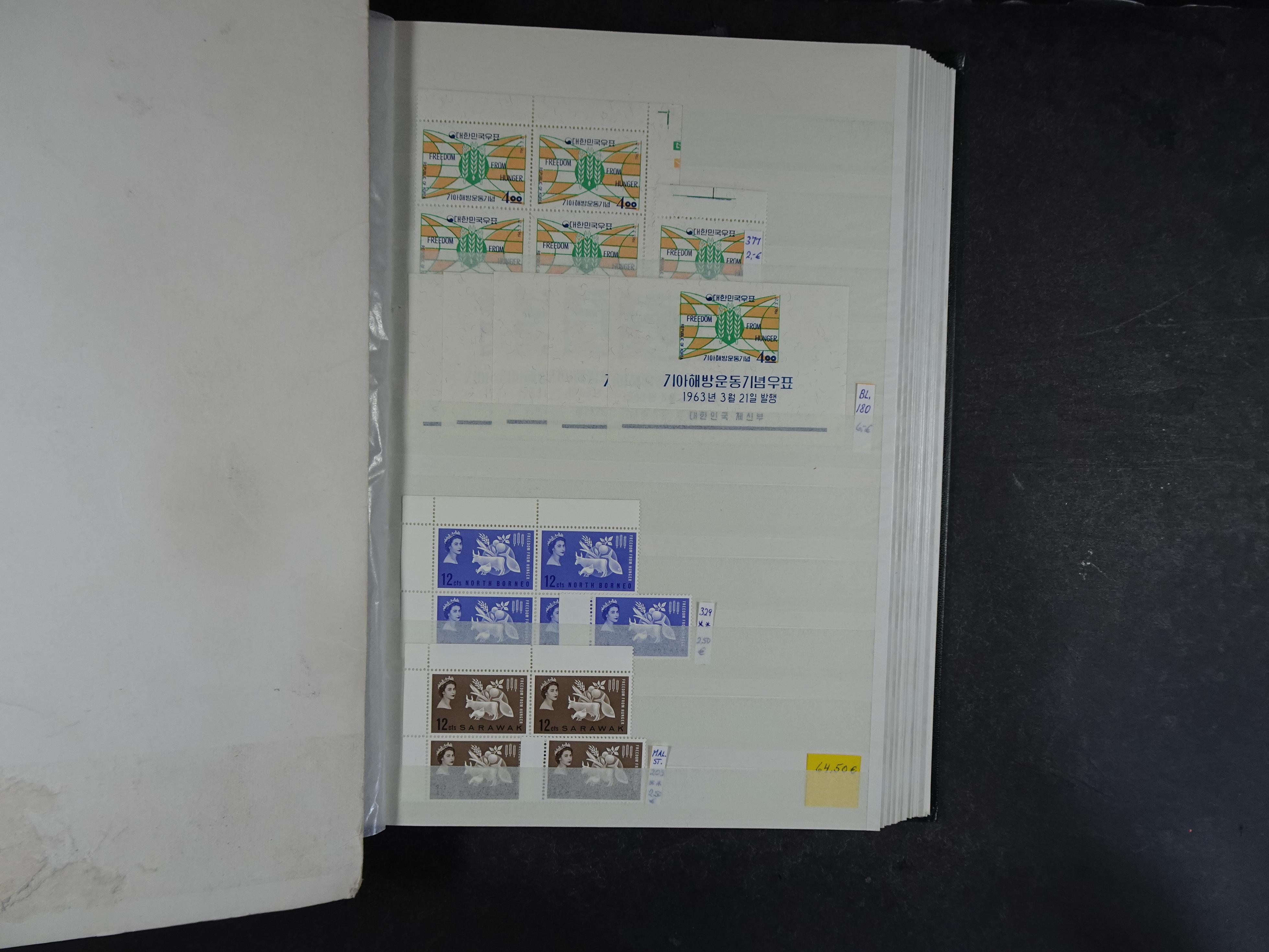 Mooie motief partij onder andere Honger, Rode Kruis, etc.
Hoge cat waarde. 31