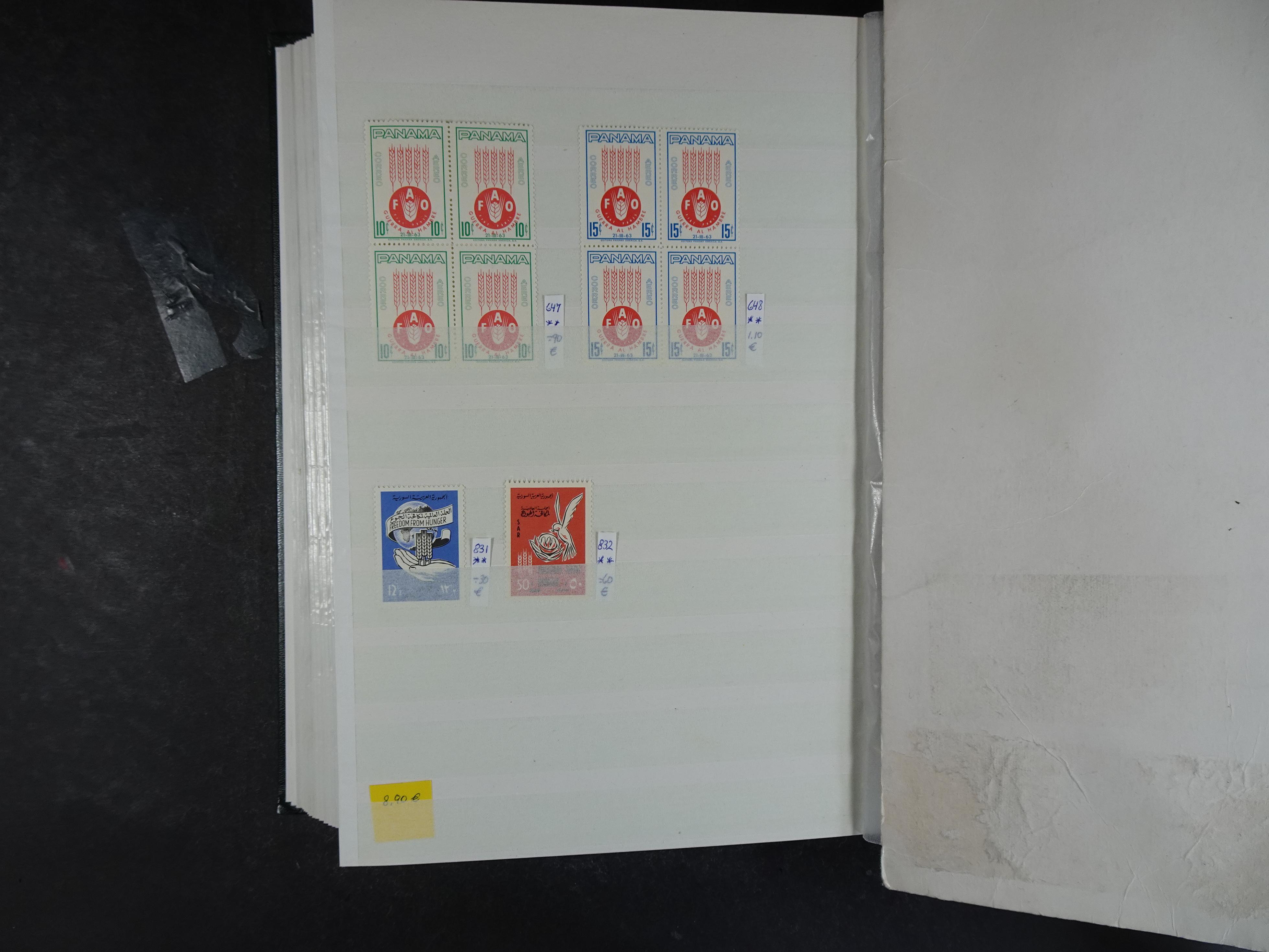 Mooie motief partij onder andere Honger, Rode Kruis, etc.
Hoge cat waarde. 32