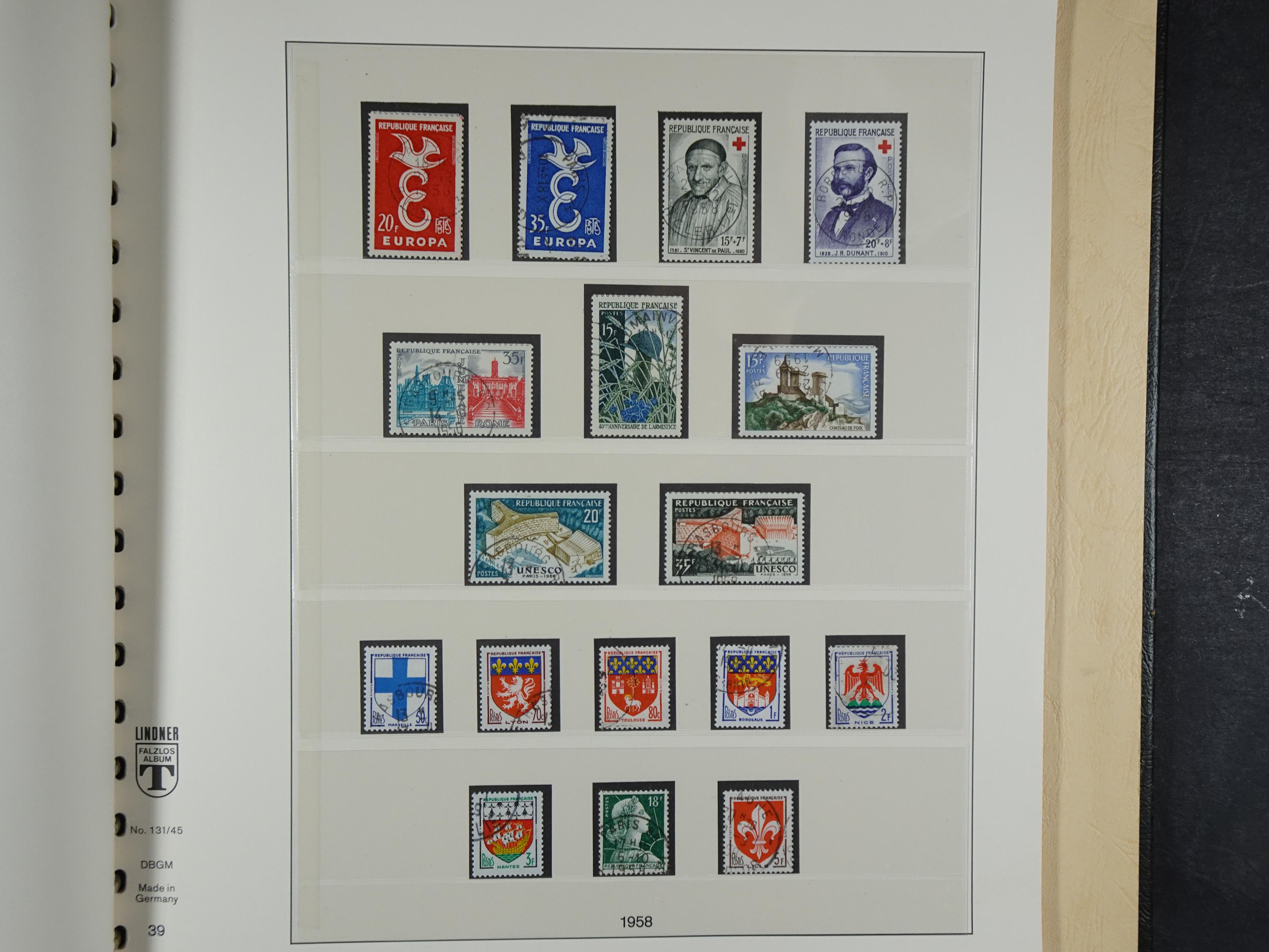 Mooie verzameling 1945 - 1959 met back of the book. 39