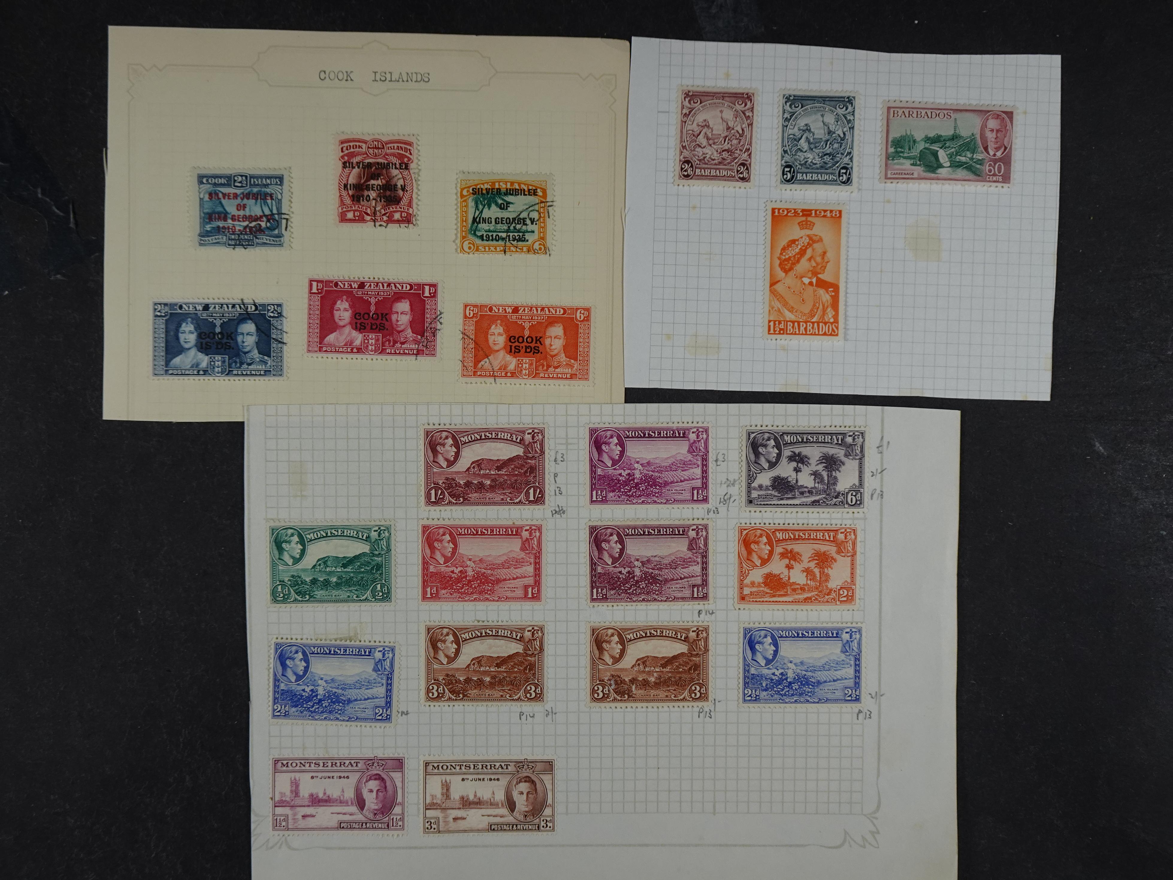 Doos met allerlei materiaal diverse betere zegels en fraaie stempels.
 9