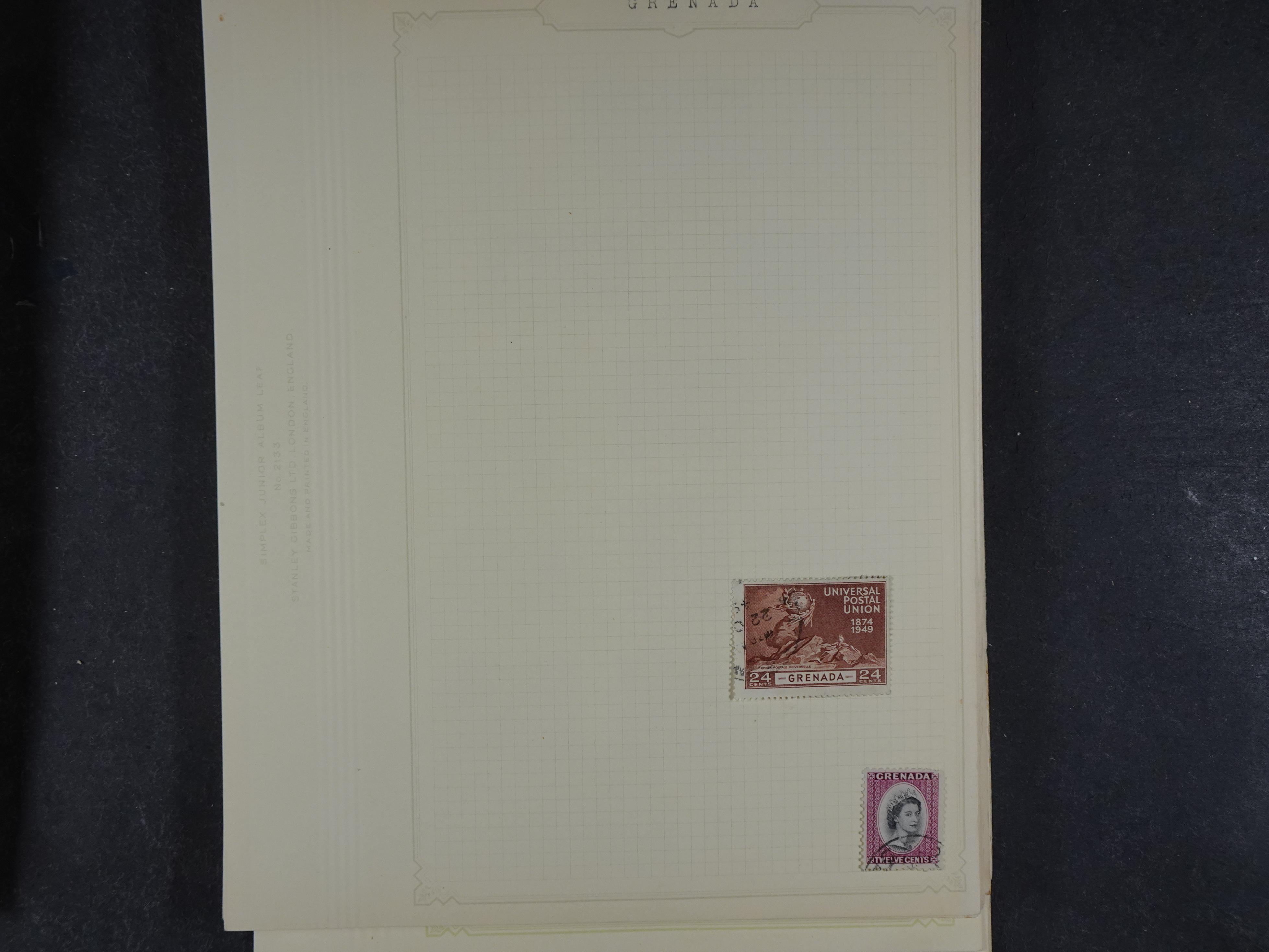 Doos met allerlei materiaal diverse betere zegels en fraaie stempels.
 361