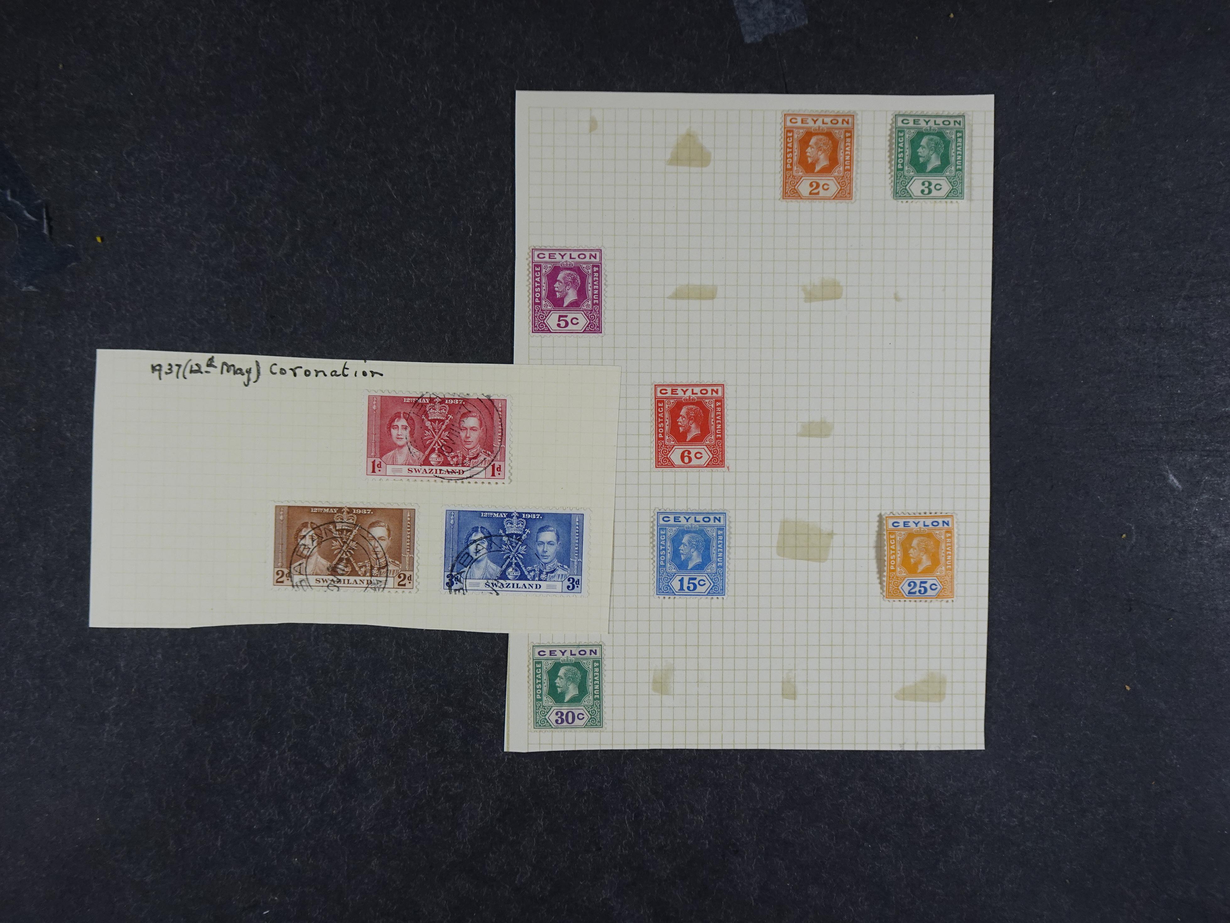 Toverdoos met geweldige mooi materiaal waaronder veel Mauritius ( uitzoeken ) diversen plaatfouten en bijzondere stempels.   26