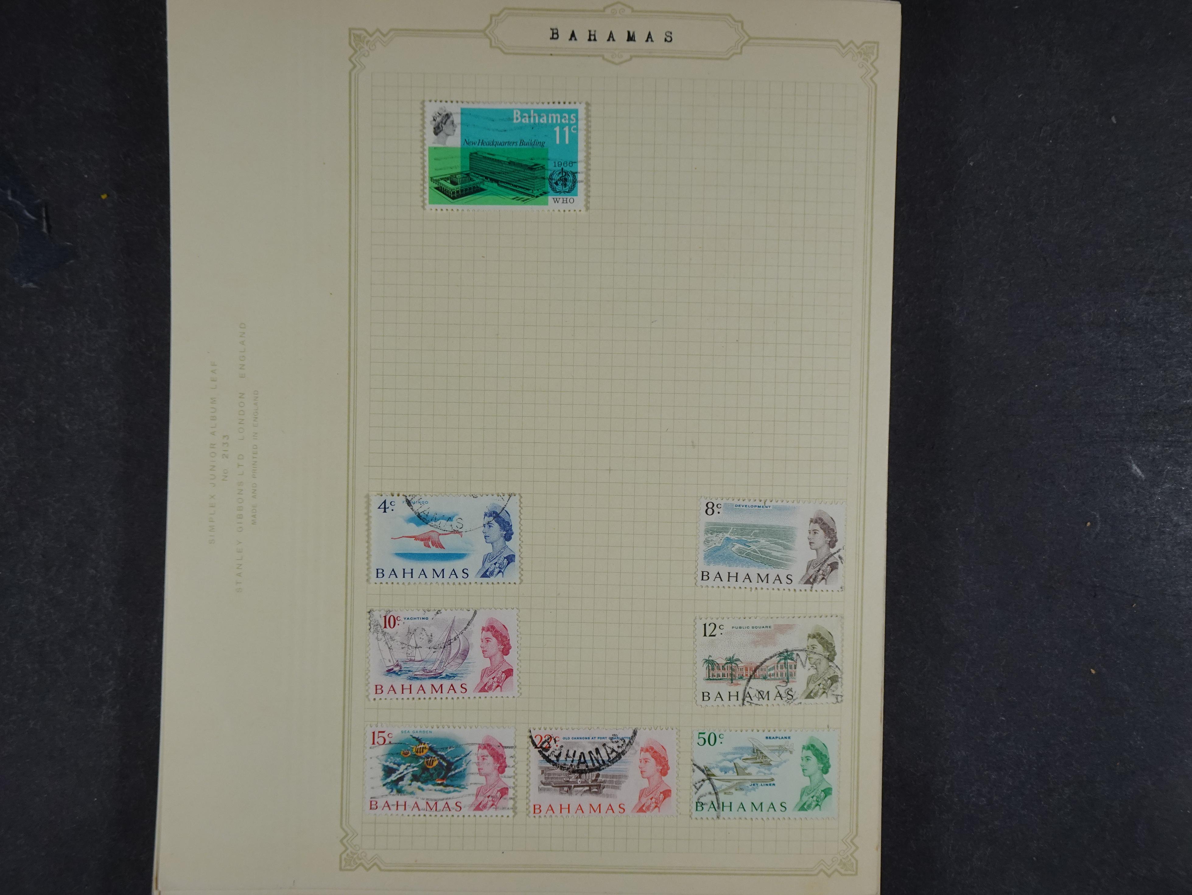 Toverdoos met geweldige mooi materiaal waaronder veel Mauritius ( uitzoeken ) diversen plaatfouten en bijzondere stempels.   50