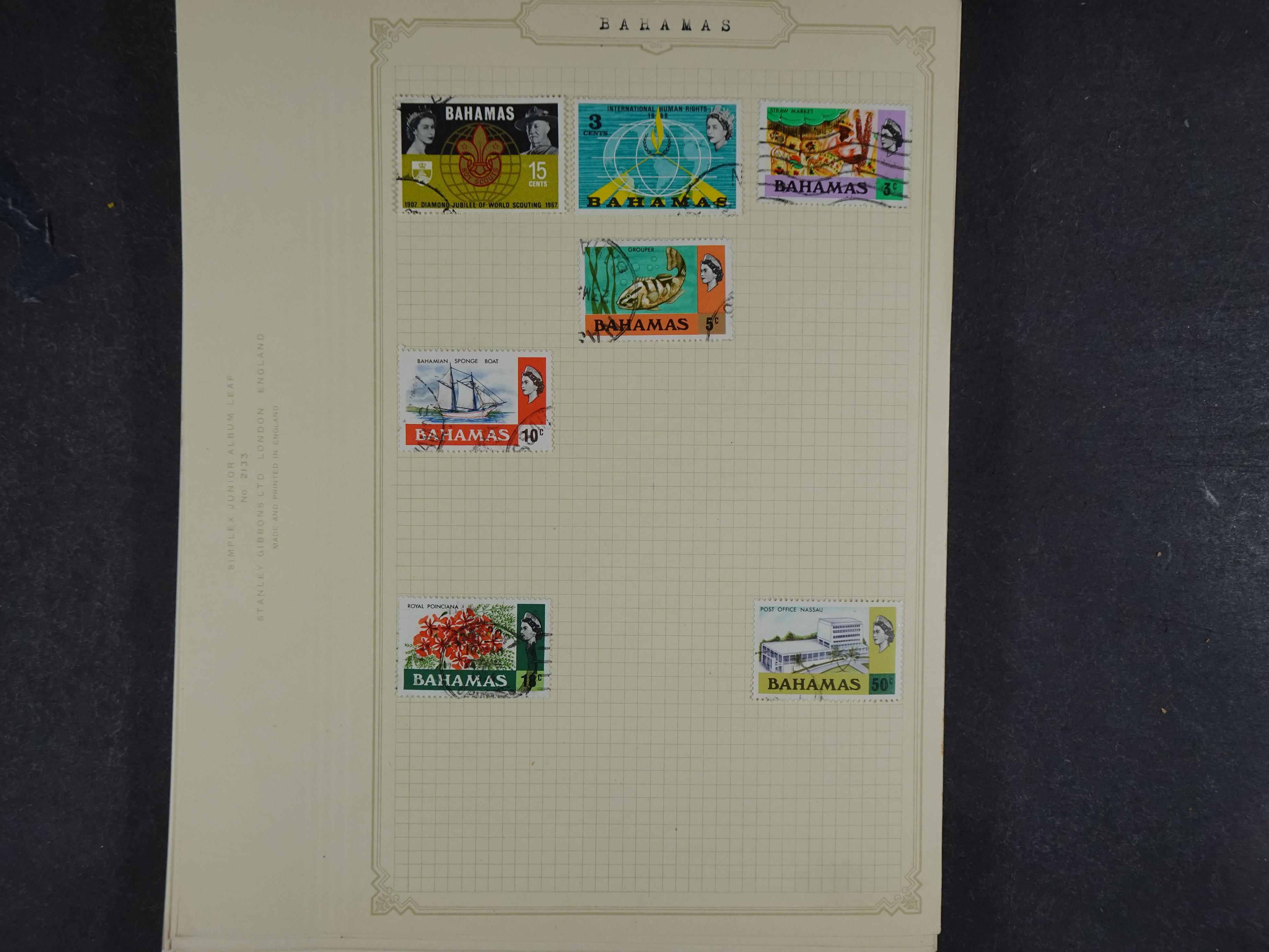 Toverdoos met geweldige mooi materiaal waaronder veel Mauritius ( uitzoeken ) diversen plaatfouten en bijzondere stempels.   51