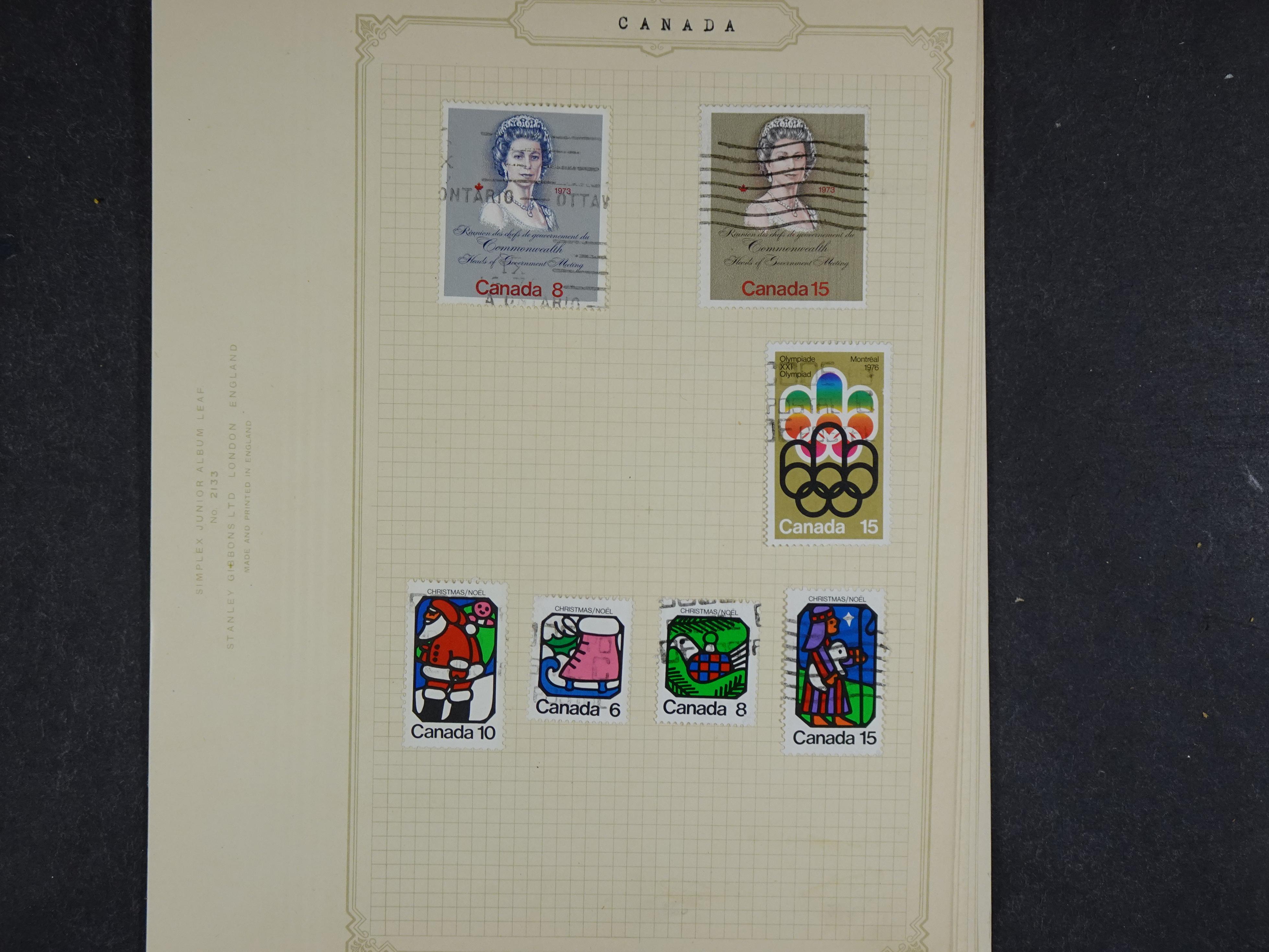 Toverdoos met geweldige mooi materiaal waaronder veel Mauritius ( uitzoeken ) diversen plaatfouten en bijzondere stempels.   111