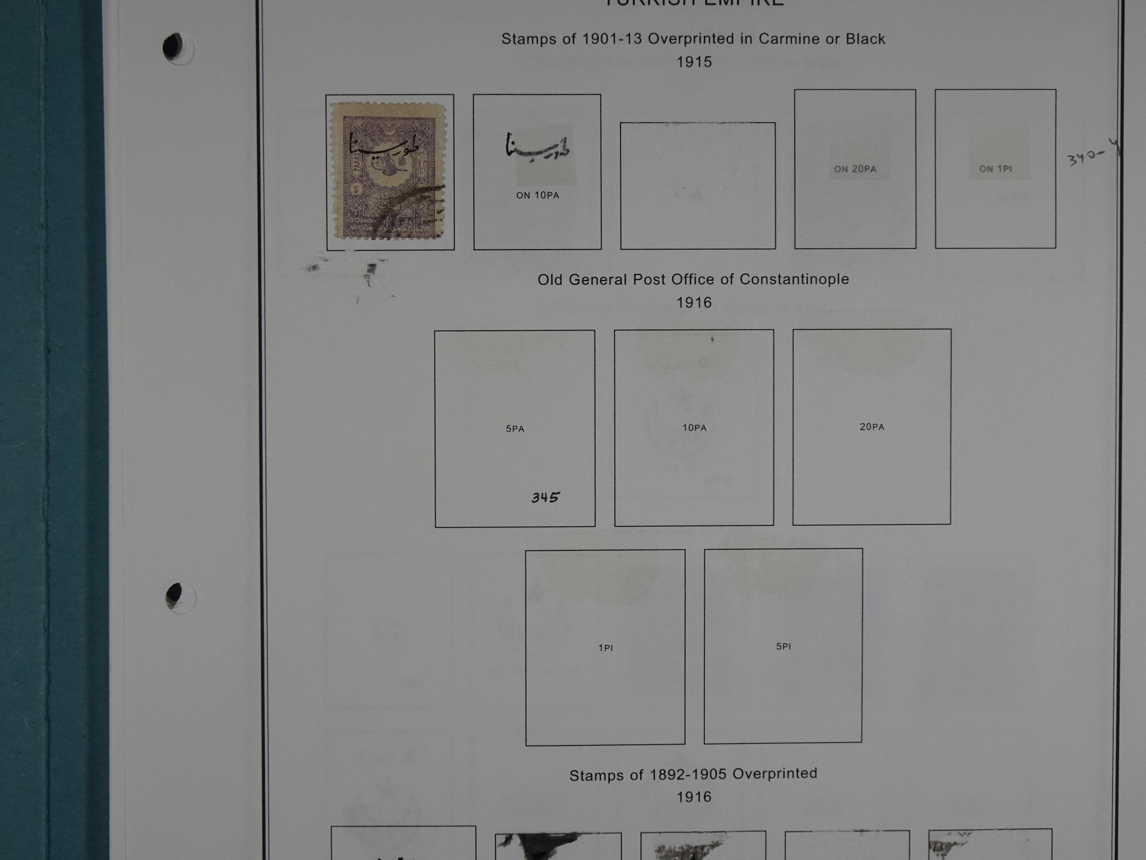 Topcollectie met een enorme waarde onder andere zeer goed postfris Back of the Book ook veel varieteiten etc. vondsten zeer zeker mogelijke. 13