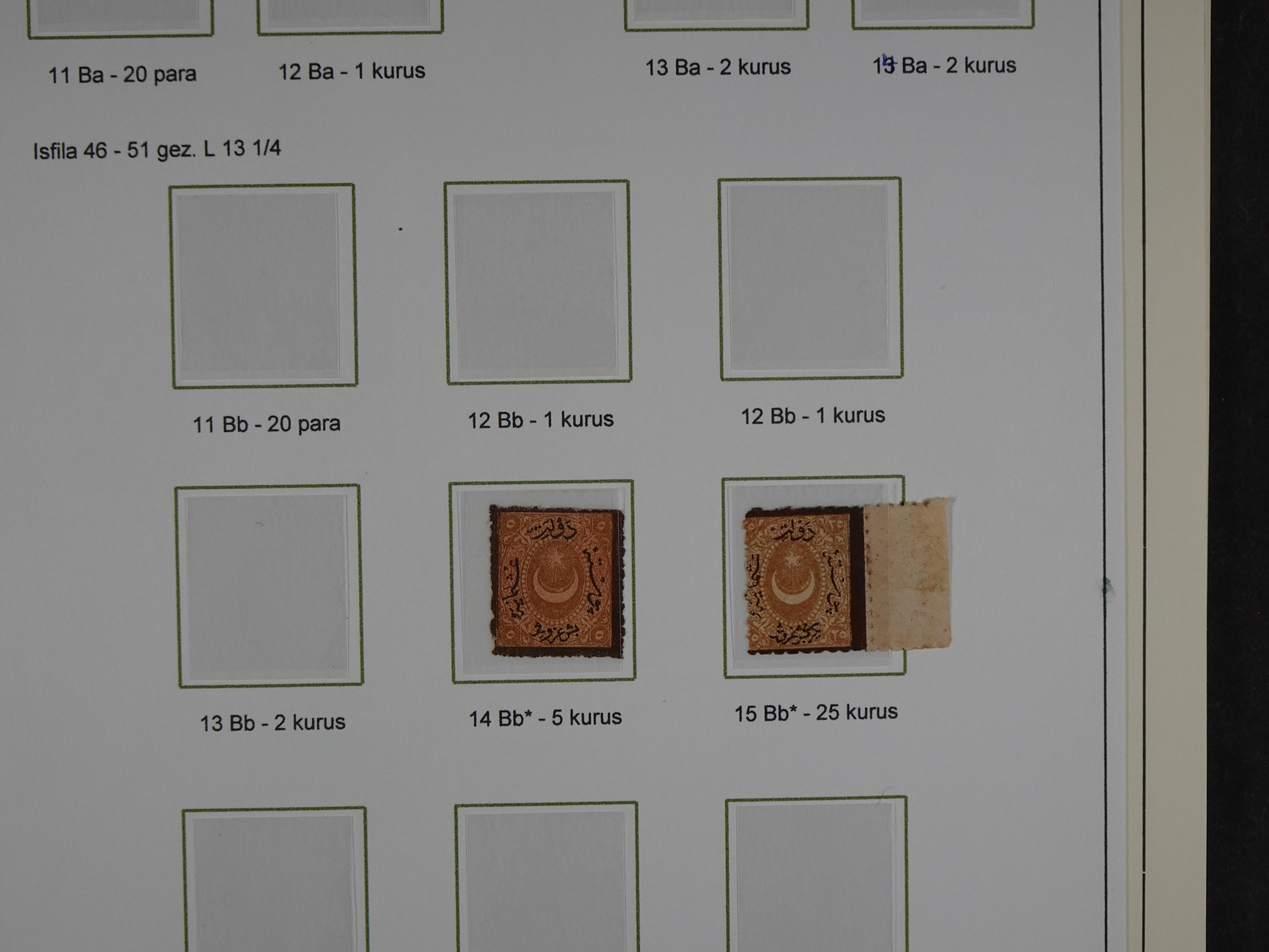 Topcollectie met een enorme waarde onder andere zeer goed postfris Back of the Book ook veel varieteiten etc. vondsten zeer zeker mogelijke. 82