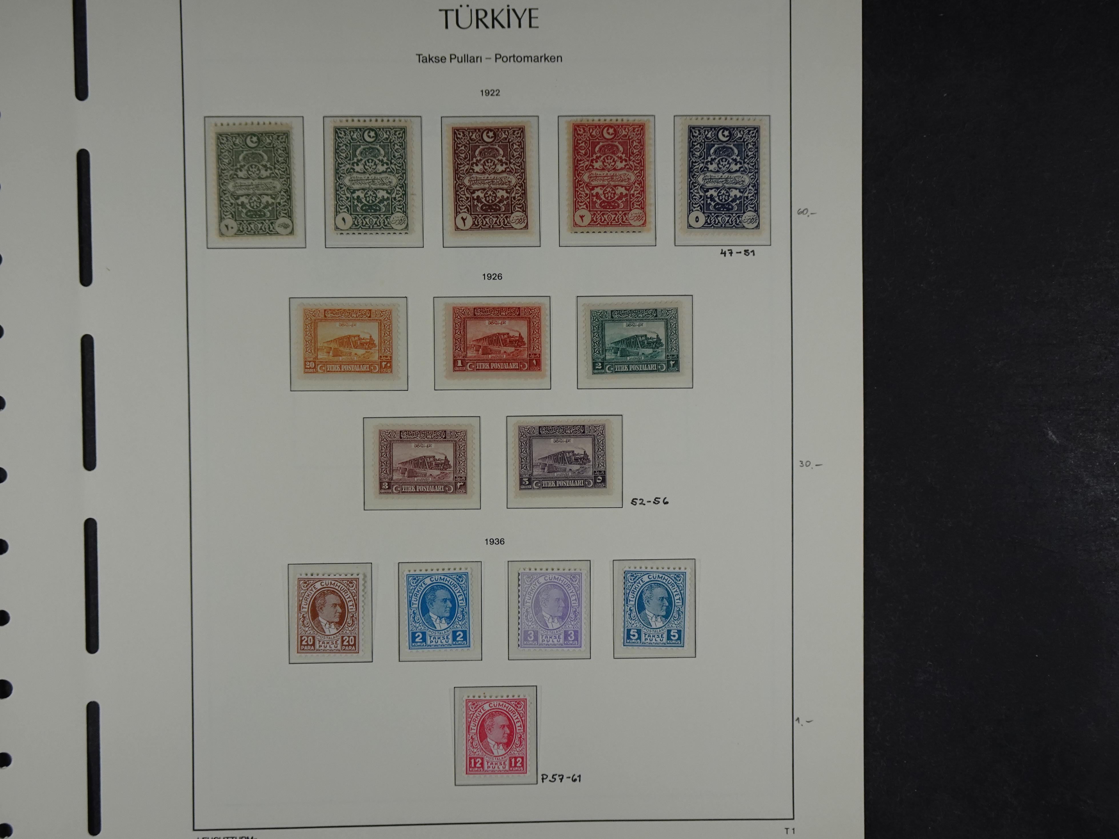 Topcollectie met een enorme waarde onder andere zeer goed postfris Back of the Book ook veel varieteiten etc. vondsten zeer zeker mogelijke. 88