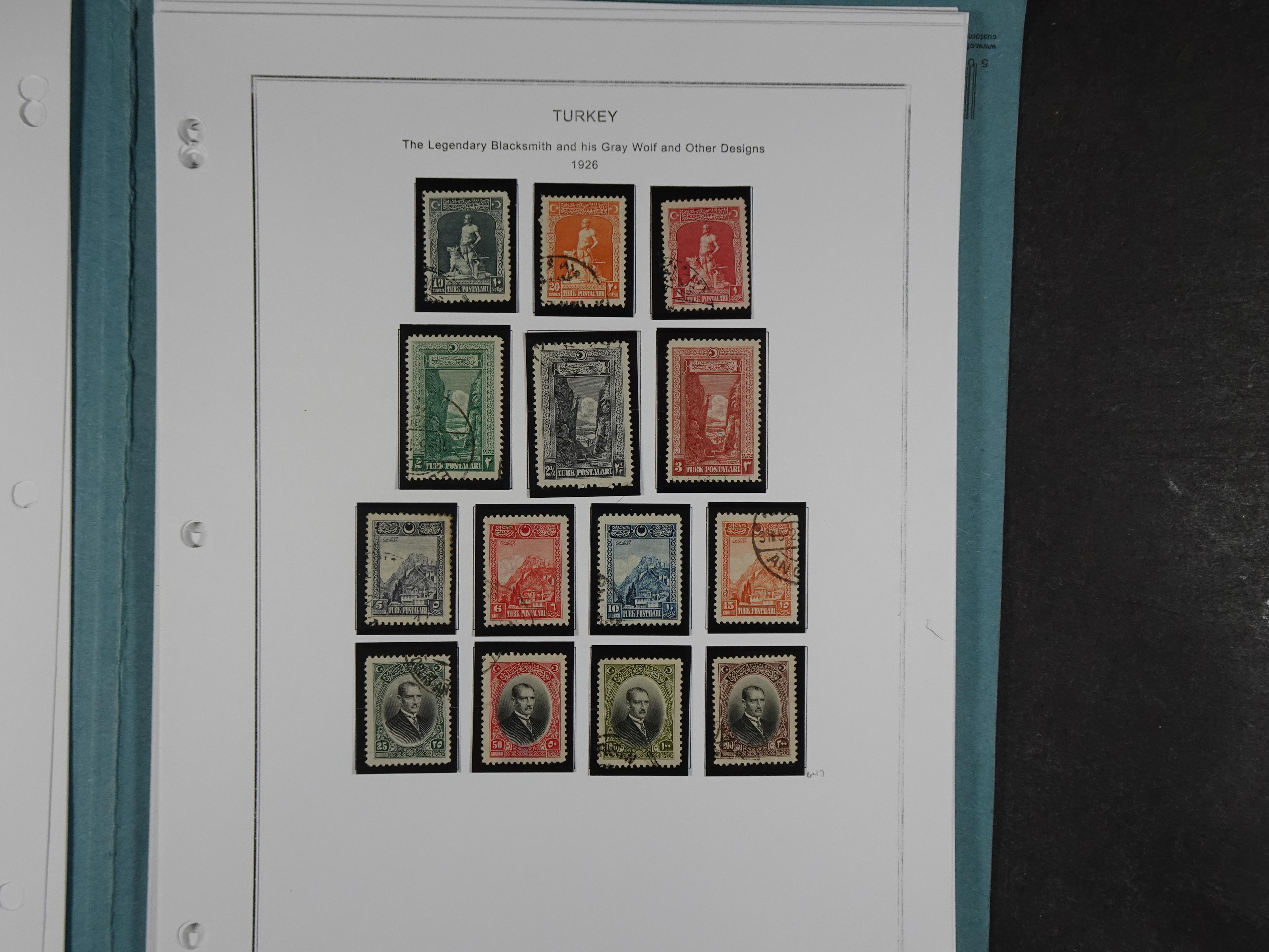 Topcollectie met een enorme waarde onder andere zeer goed postfris Back of the Book ook veel varieteiten etc. vondsten zeer zeker mogelijke. 95