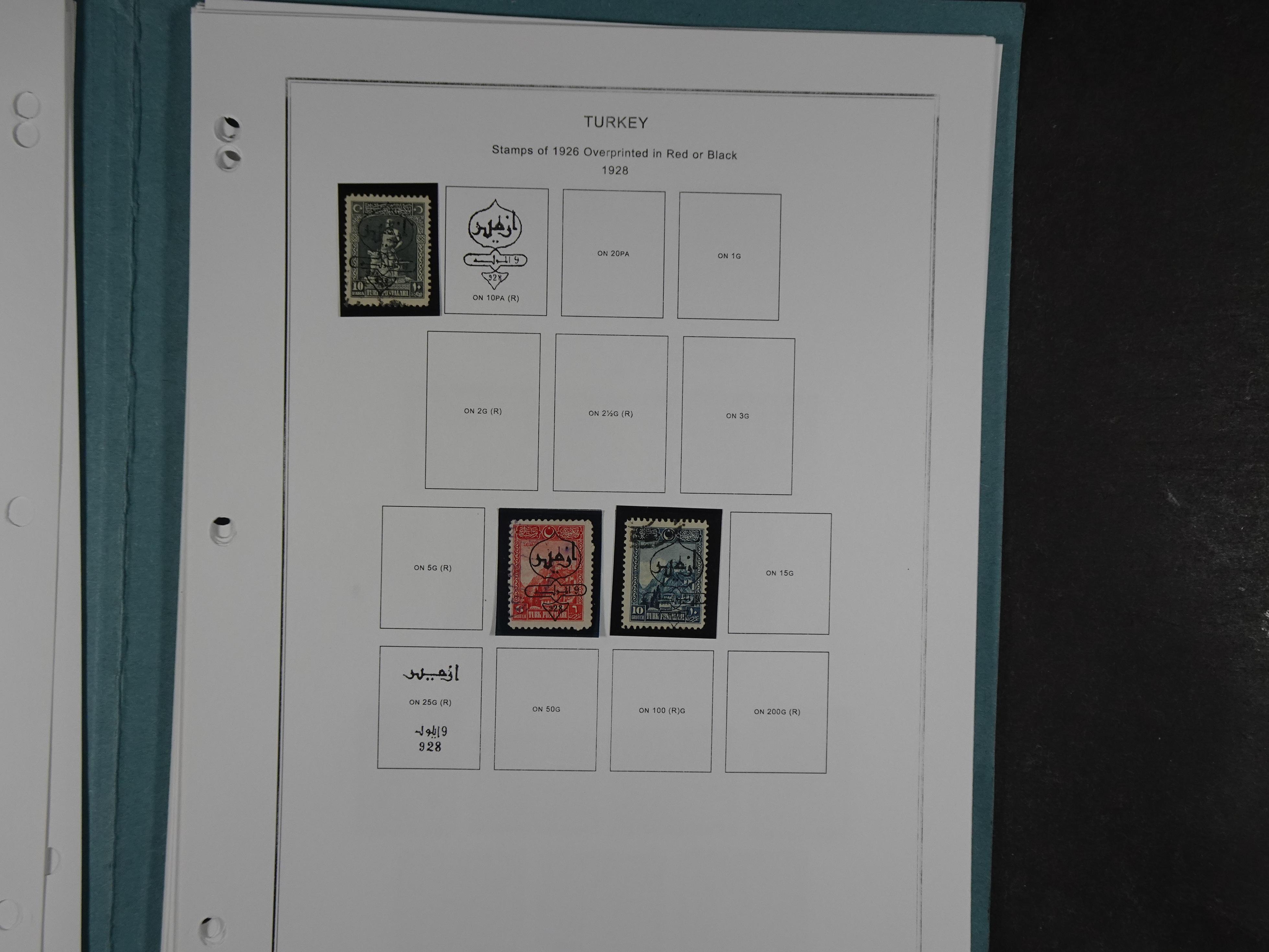 Topcollectie met een enorme waarde onder andere zeer goed postfris Back of the Book ook veel varieteiten etc. vondsten zeer zeker mogelijke. 97