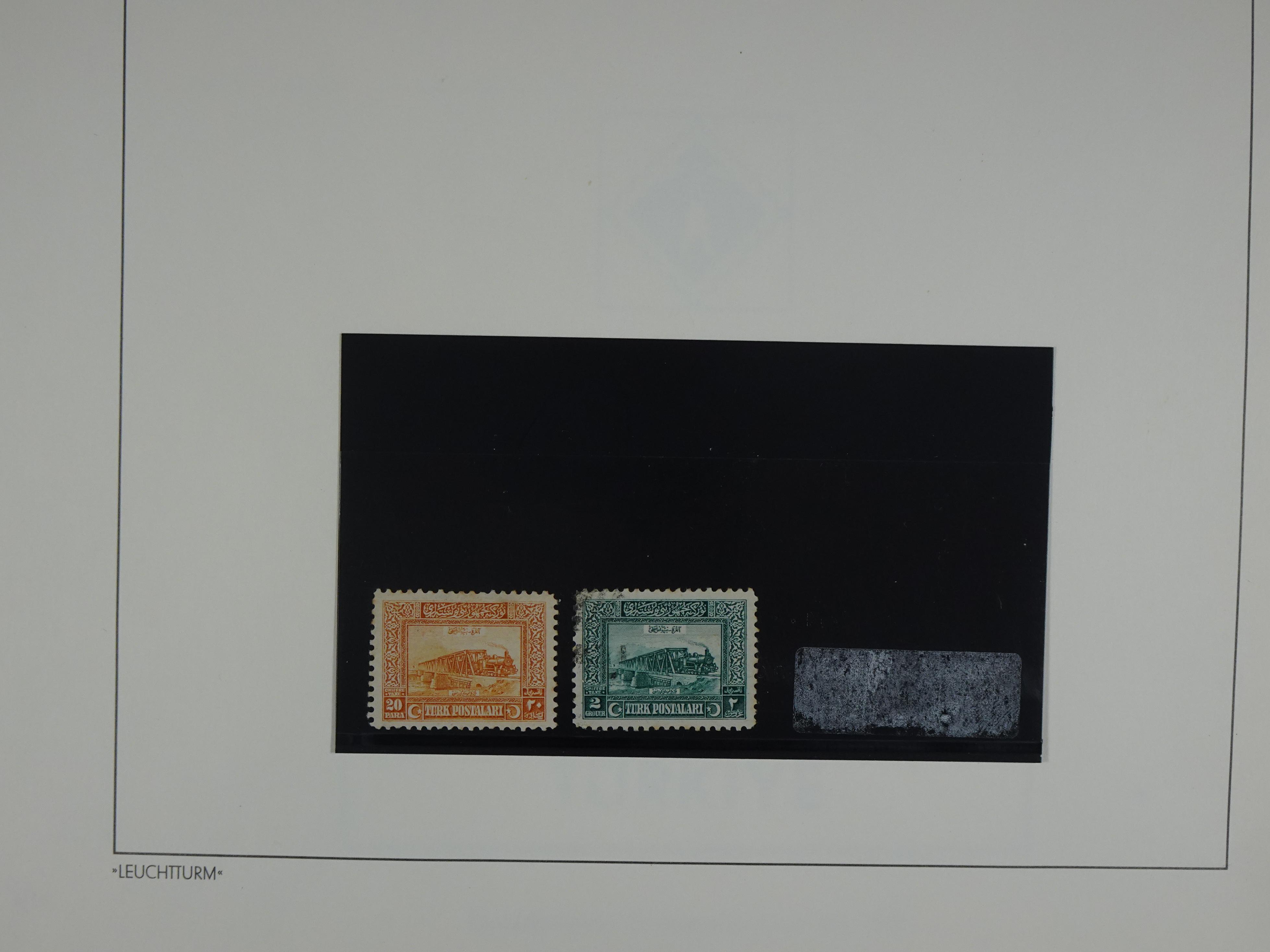 Topcollectie met een enorme waarde onder andere zeer goed postfris Back of the Book ook veel varieteiten etc. vondsten zeer zeker mogelijke. 150