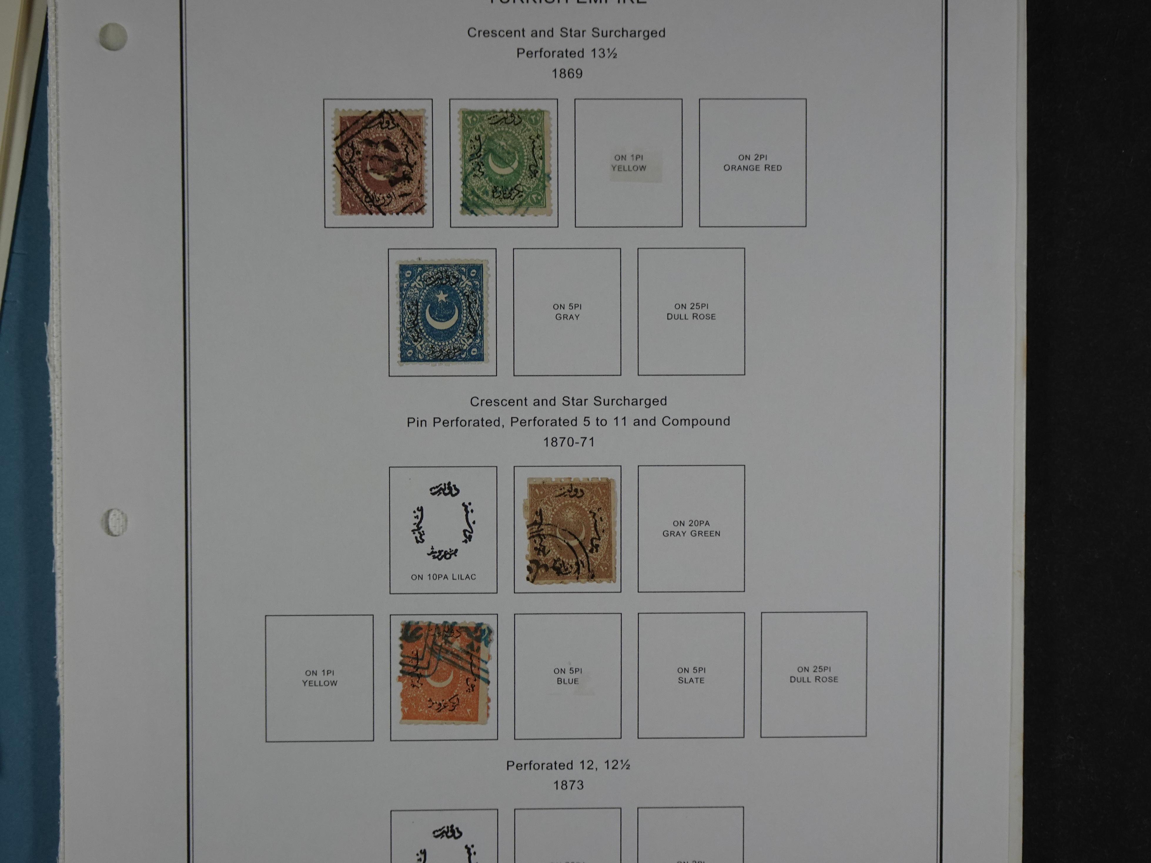 Topcollectie met een enorme waarde onder andere zeer goed postfris Back of the Book ook veel varieteiten etc. vondsten zeer zeker mogelijke. 175