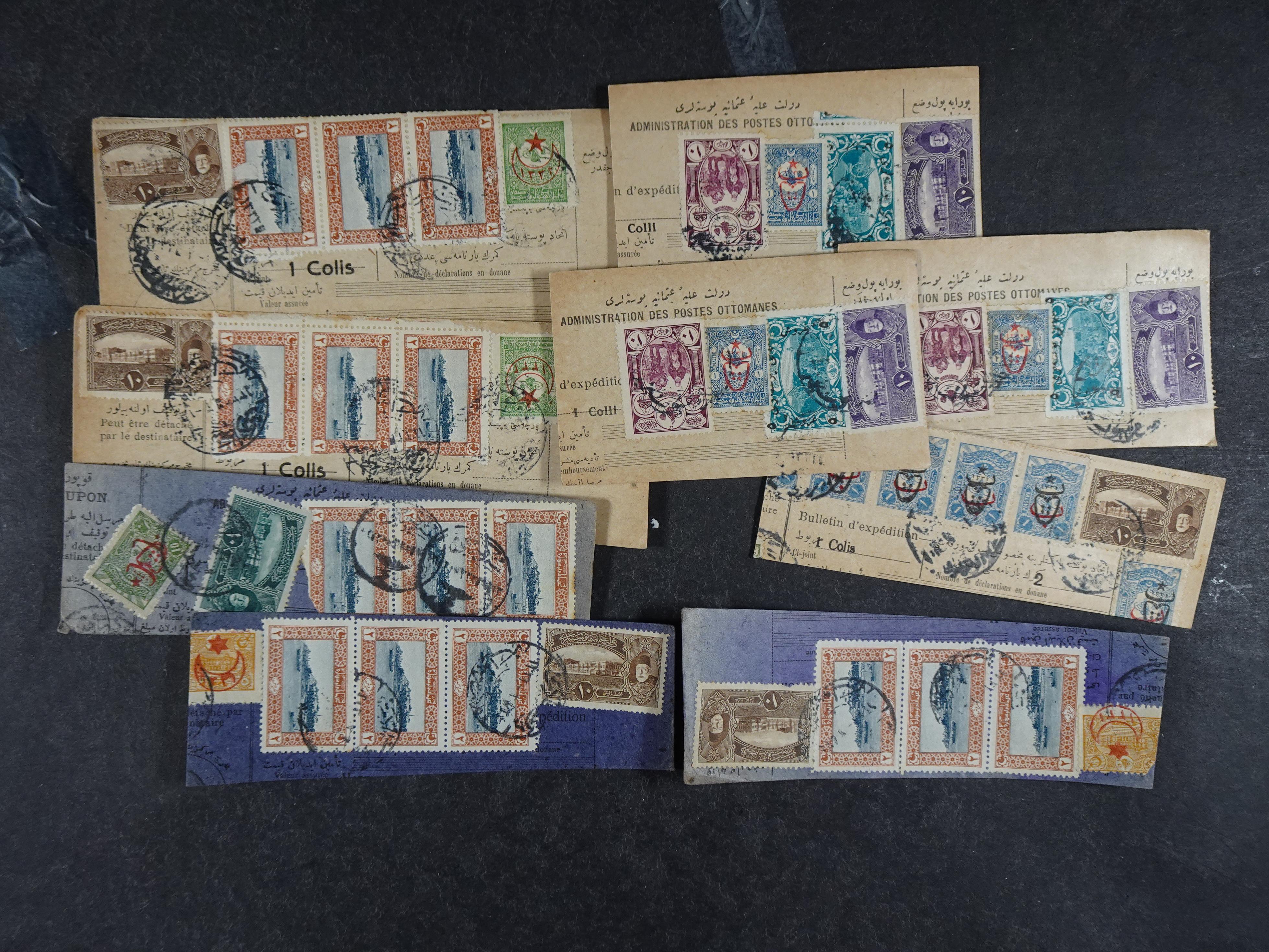 Topcollectie met een enorme waarde onder andere zeer goed postfris Back of the Book ook veel varieteiten etc. vondsten zeer zeker mogelijke. 183