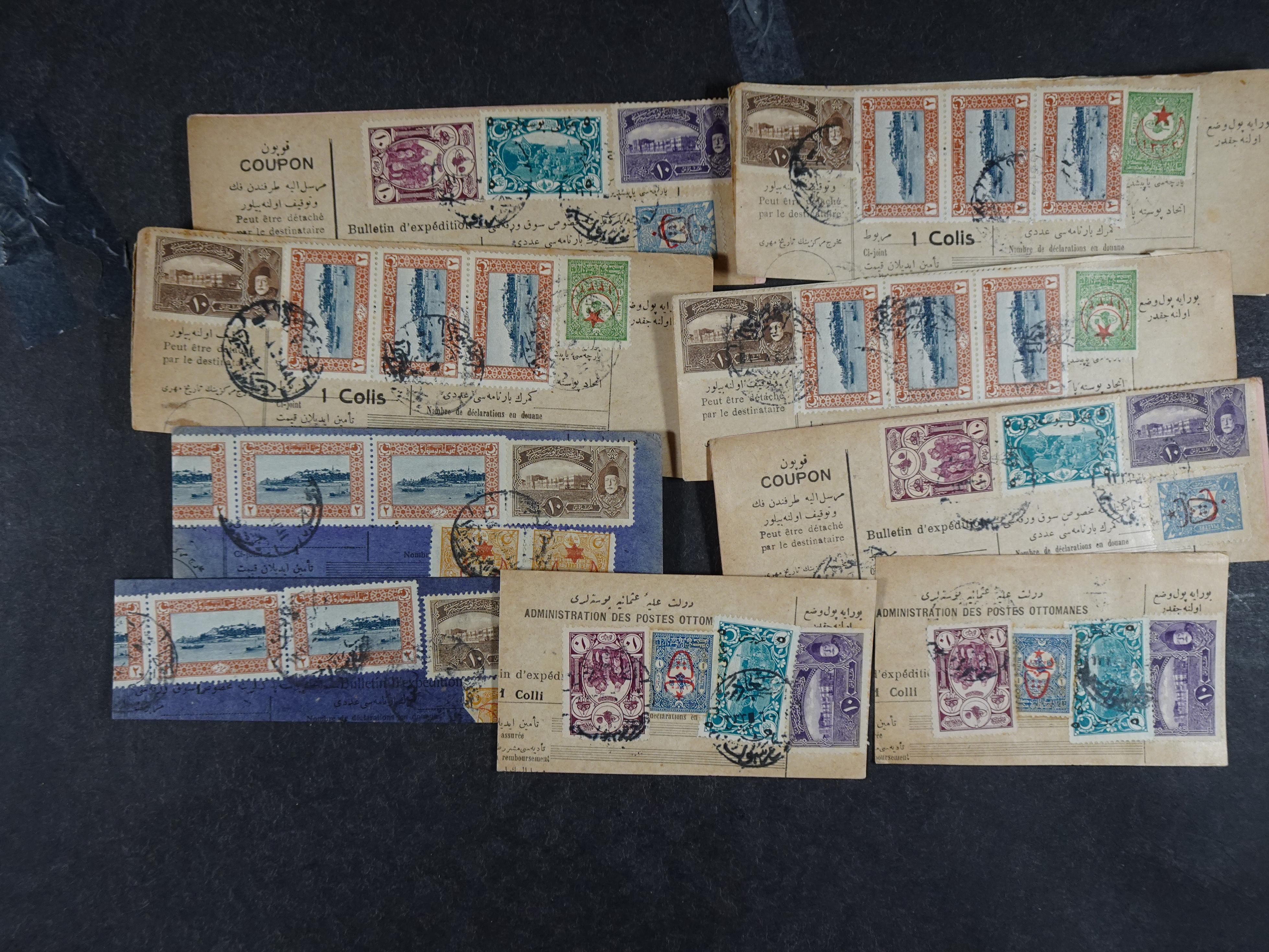 Topcollectie met een enorme waarde onder andere zeer goed postfris Back of the Book ook veel varieteiten etc. vondsten zeer zeker mogelijke. 186