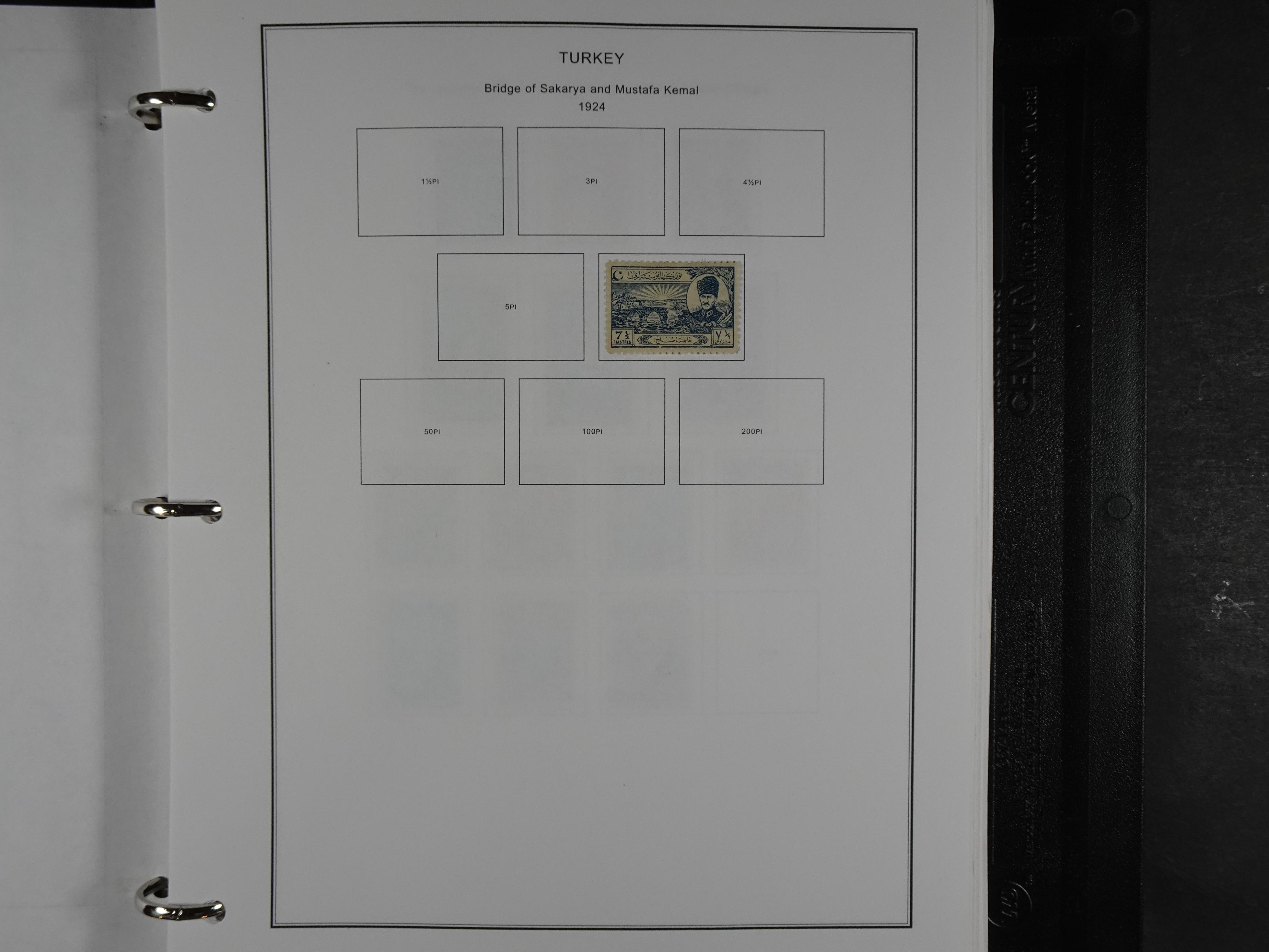 Topcollectie met een enorme waarde onder andere zeer goed postfris Back of the Book ook veel varieteiten etc. vondsten zeer zeker mogelijke. 188