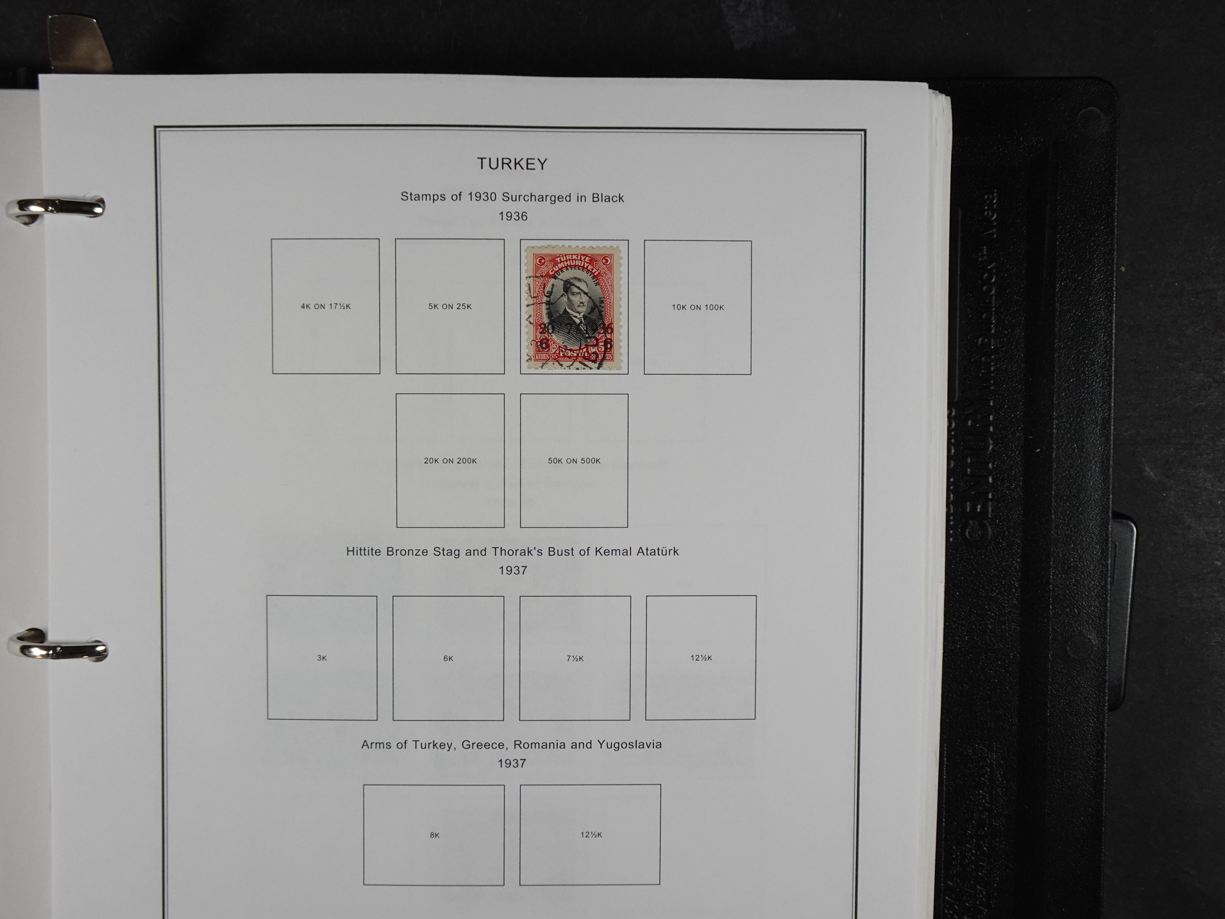 Topcollectie met een enorme waarde onder andere zeer goed postfris Back of the Book ook veel varieteiten etc. vondsten zeer zeker mogelijke. 198