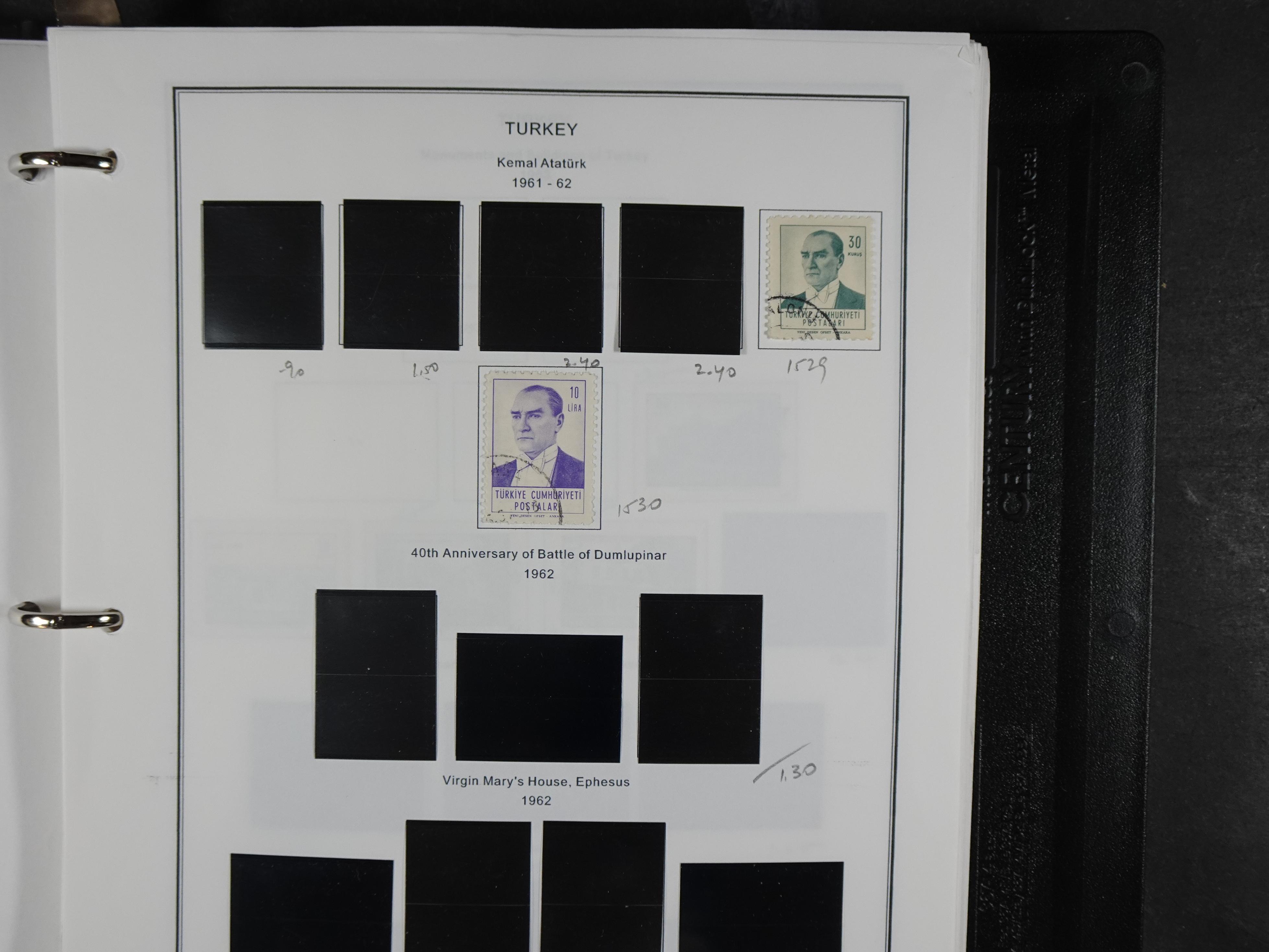 Topcollectie met een enorme waarde onder andere zeer goed postfris Back of the Book ook veel varieteiten etc. vondsten zeer zeker mogelijke. 202