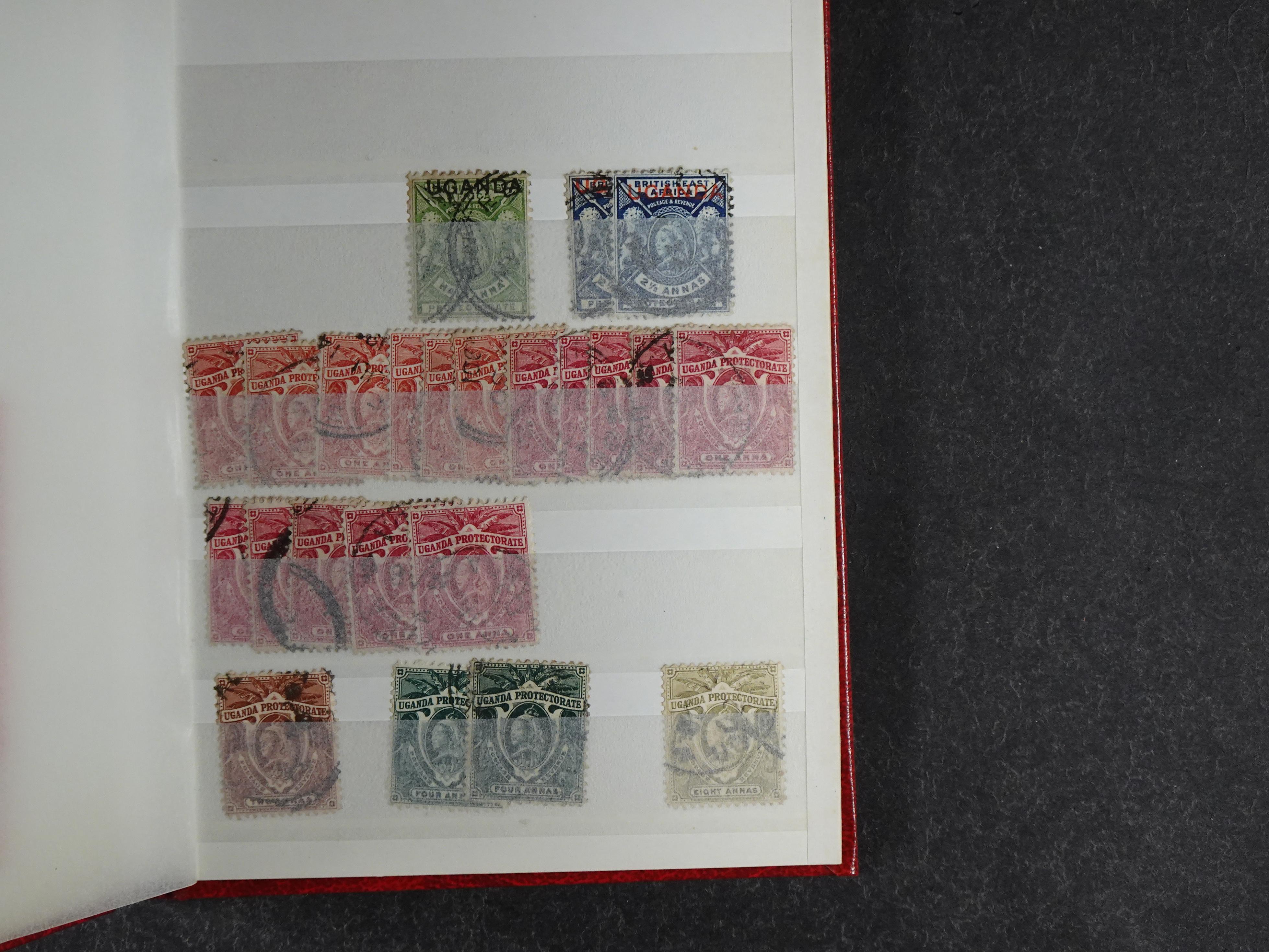 Geweldig uitzoek doos met zeer fraai materiaal van onder andere Zanzibar, Tanganyiga, stempels en geweldig hoge cat waarde. 44