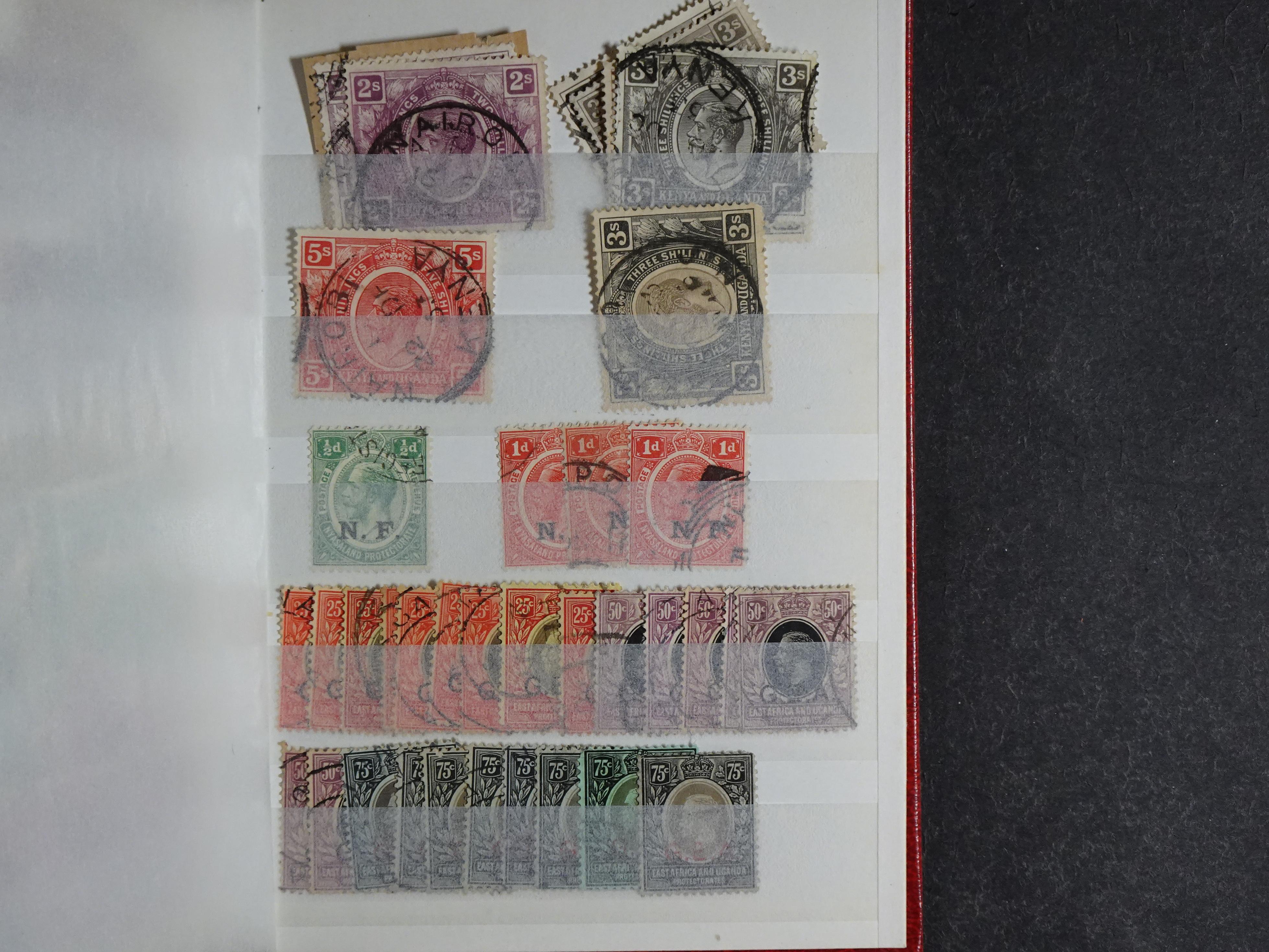 Geweldig uitzoek doos met zeer fraai materiaal van onder andere Zanzibar, Tanganyiga, stempels en geweldig hoge cat waarde. 46