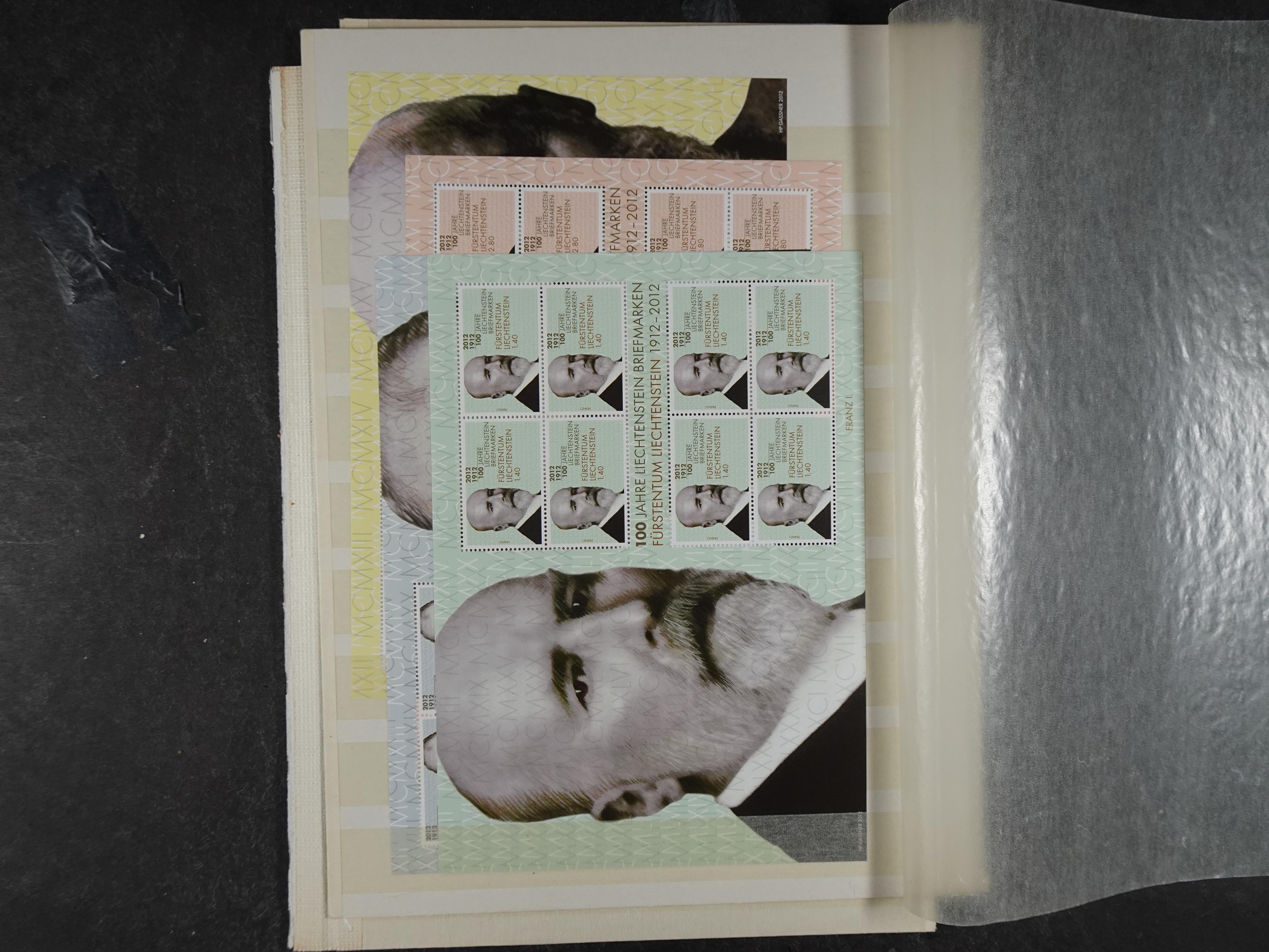 Prachtige partij Liechtenstein postfris waar onder veel blokken en vellen, zeer hoge face value mooi materiaal. 12