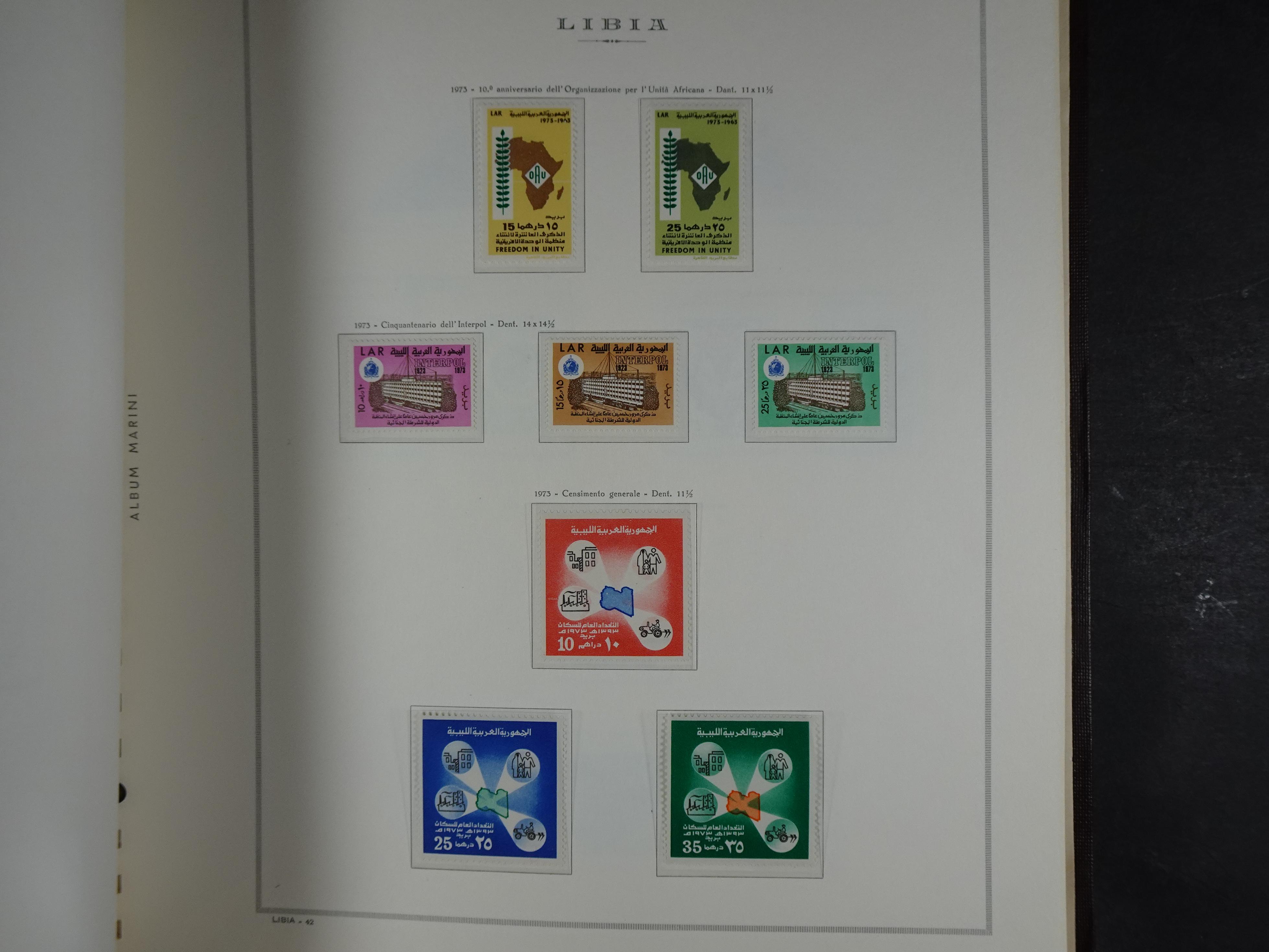 Bijna compleet verzameling Libië en Somalië vrijwel geheel postfris waar onder betere series erg schaars materiaal.  32