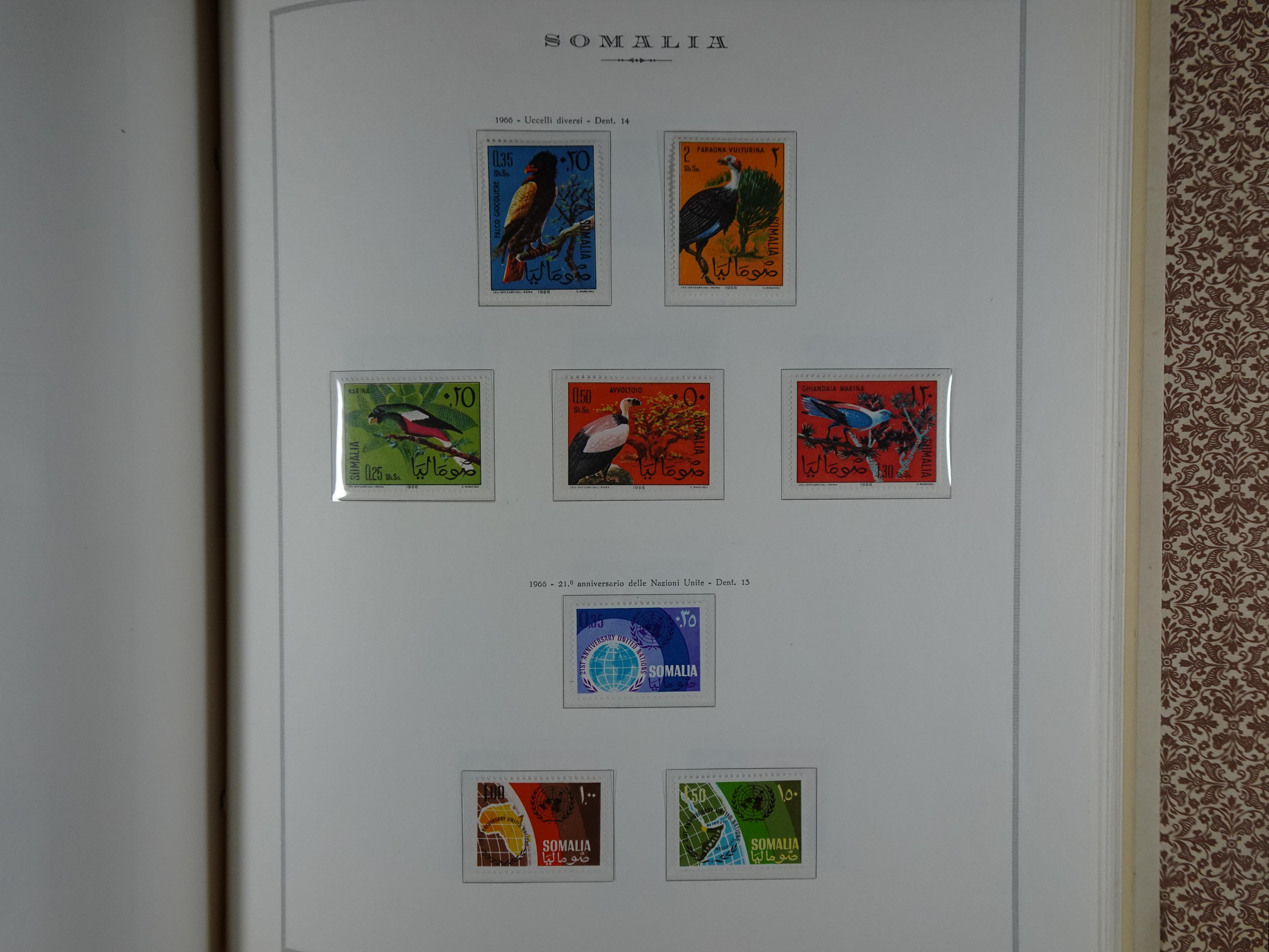 Bijna compleet verzameling Libië en Somalië vrijwel geheel postfris waar onder betere series erg schaars materiaal.  91