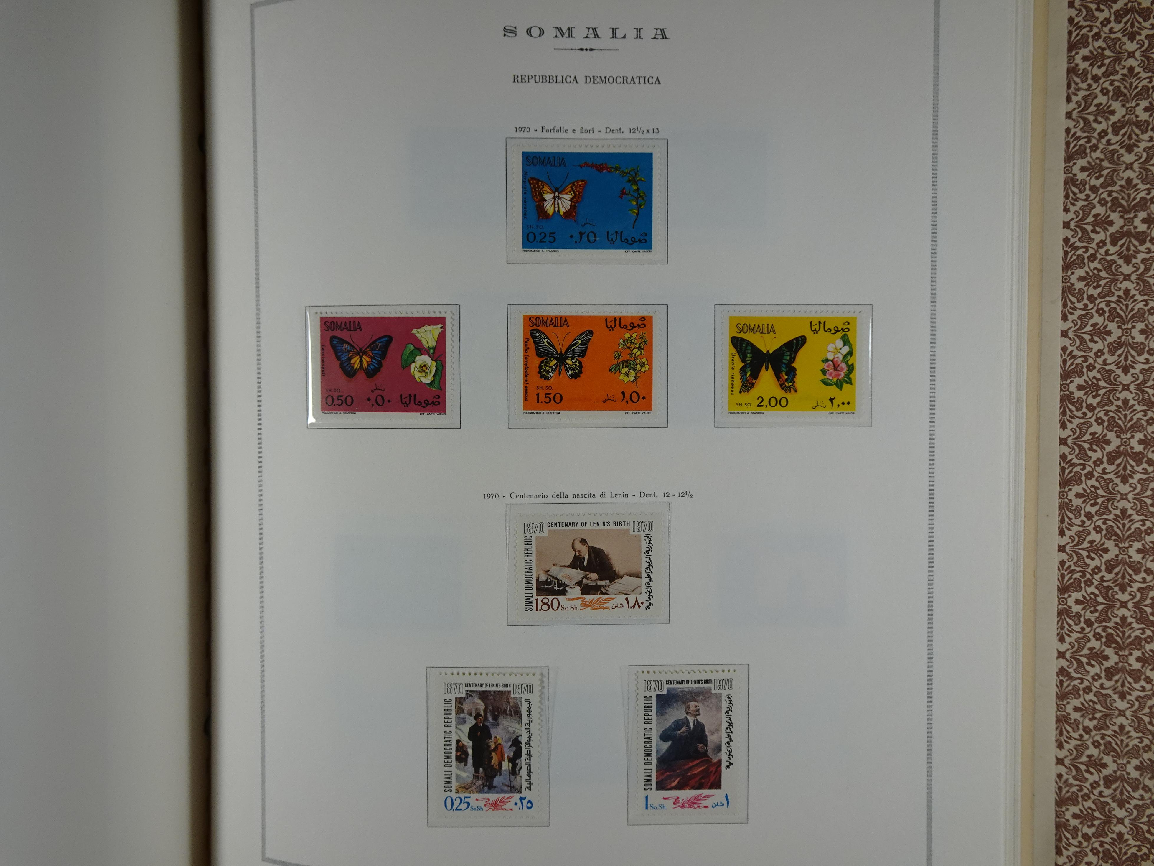 Bijna compleet verzameling Libië en Somalië vrijwel geheel postfris waar onder betere series erg schaars materiaal.  99