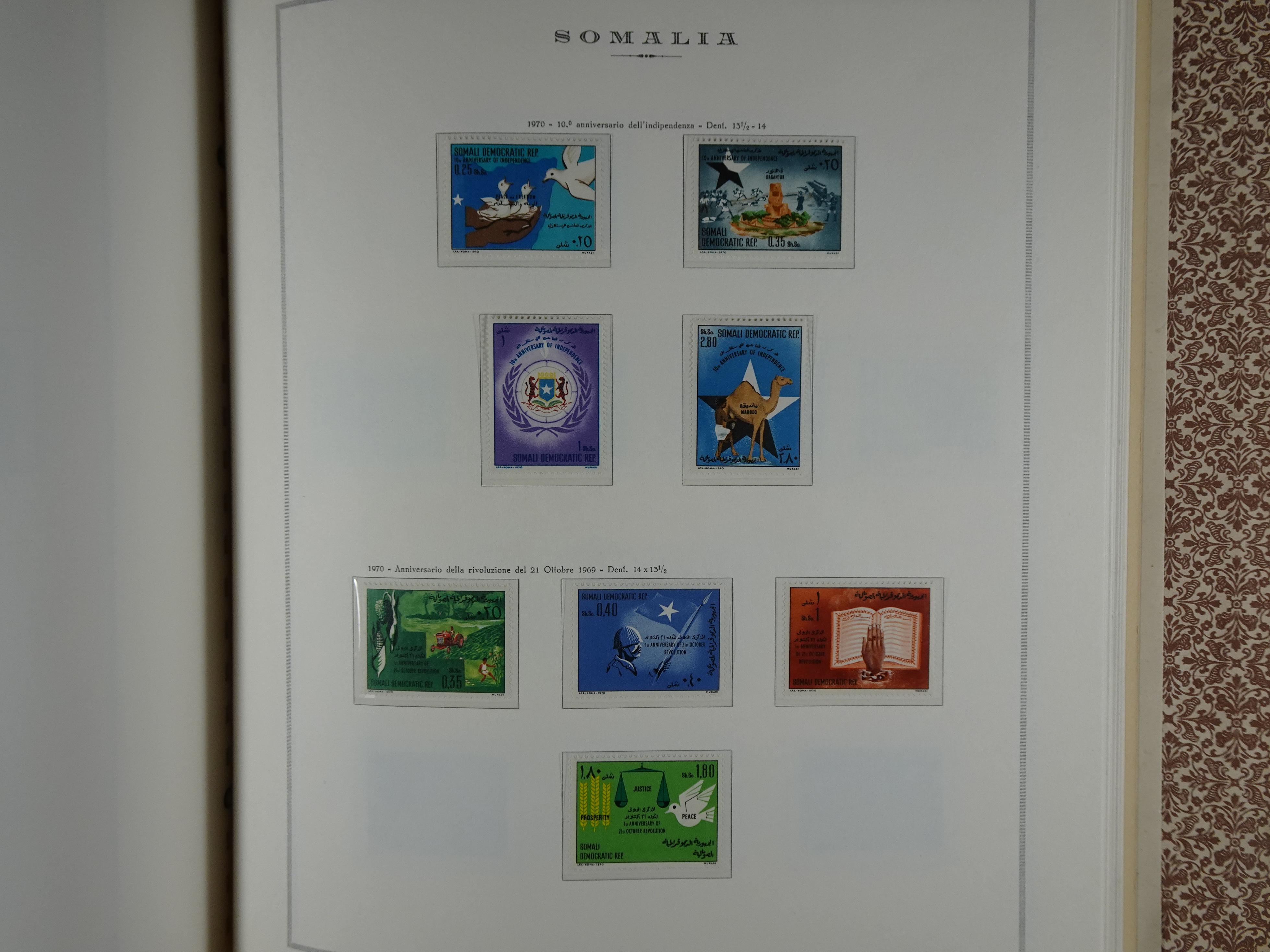 Bijna compleet verzameling Libië en Somalië vrijwel geheel postfris waar onder betere series erg schaars materiaal.  100