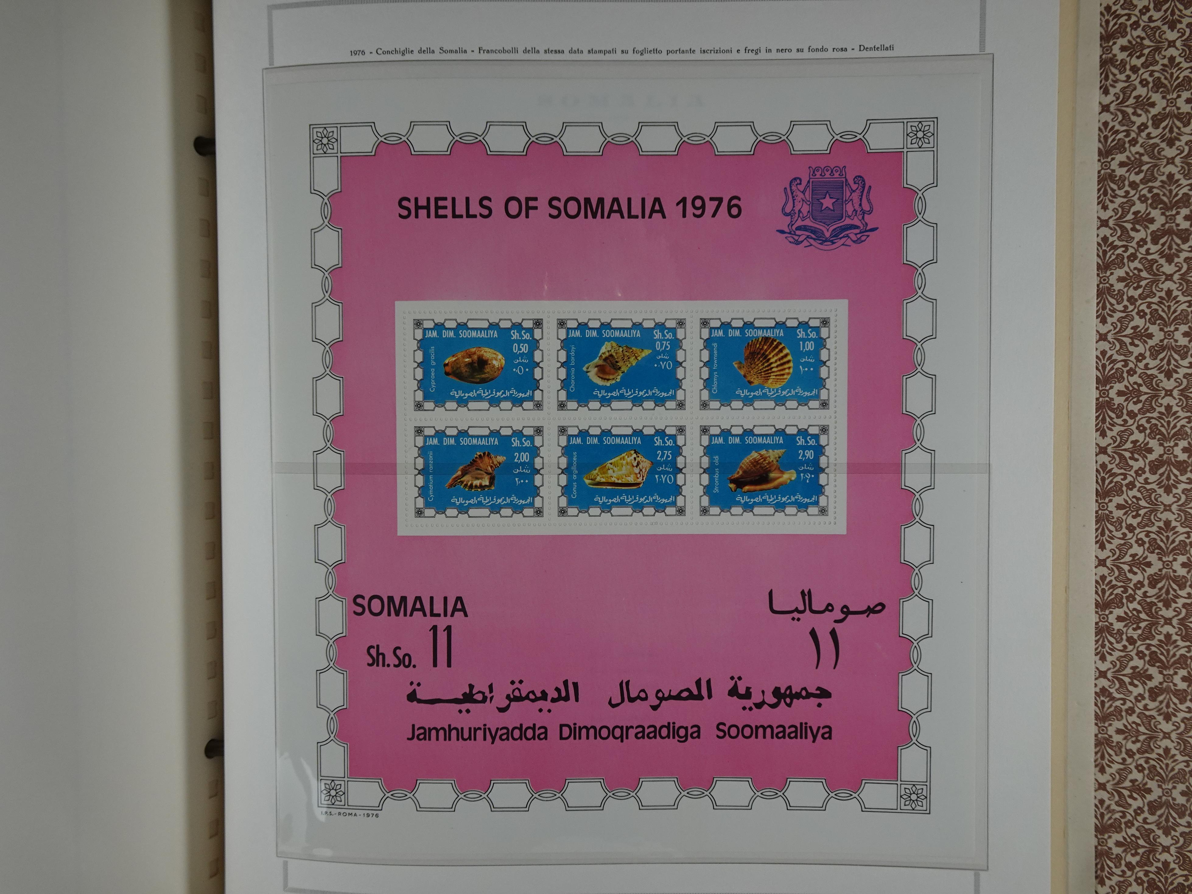 Bijna compleet verzameling Libië en Somalië vrijwel geheel postfris waar onder betere series erg schaars materiaal.  117