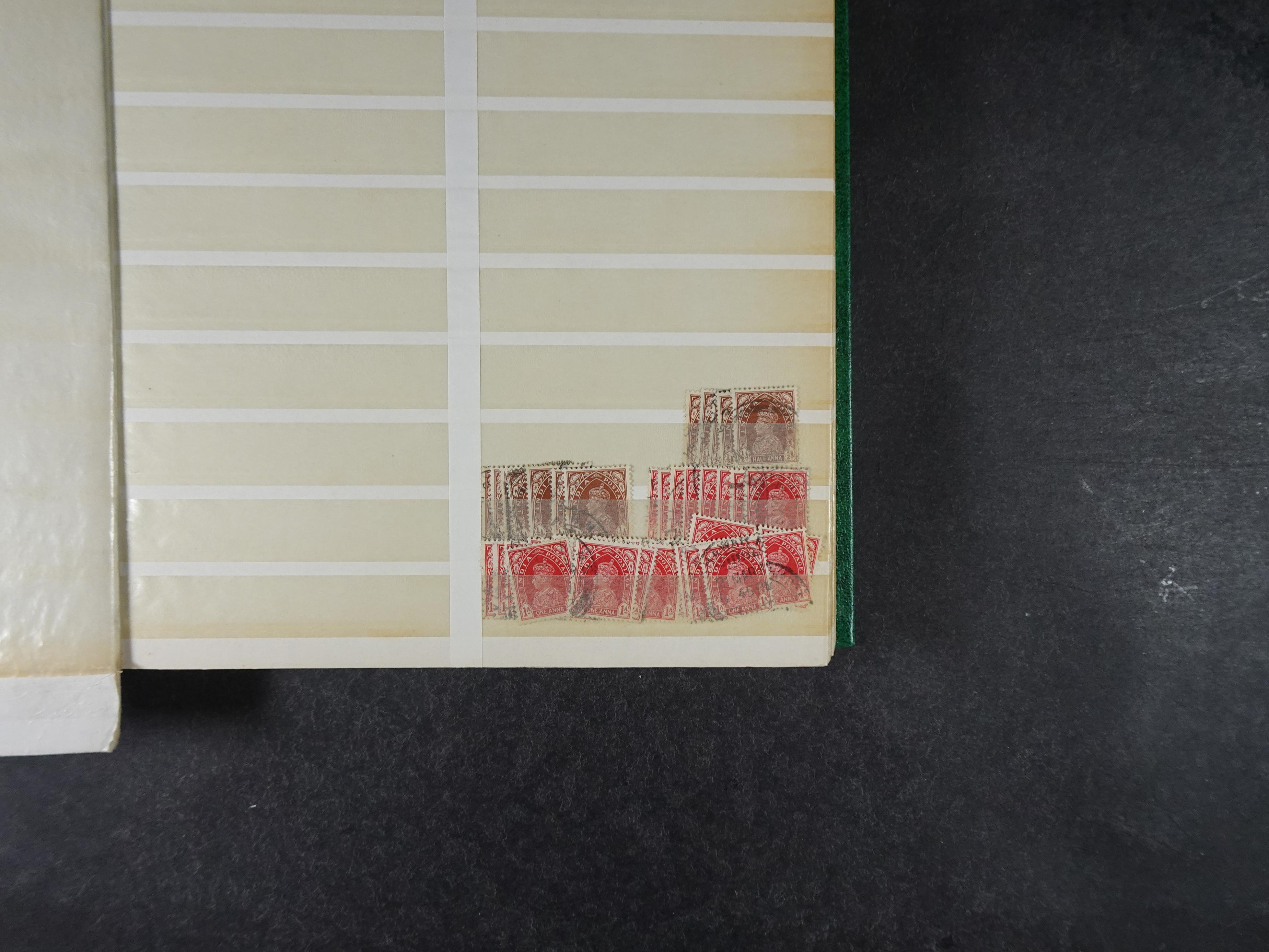 Goed gevulde stockboek wereld, veel Britse gebieden ( klassiek ) betere zegels en aardige stempel materiaal.  9