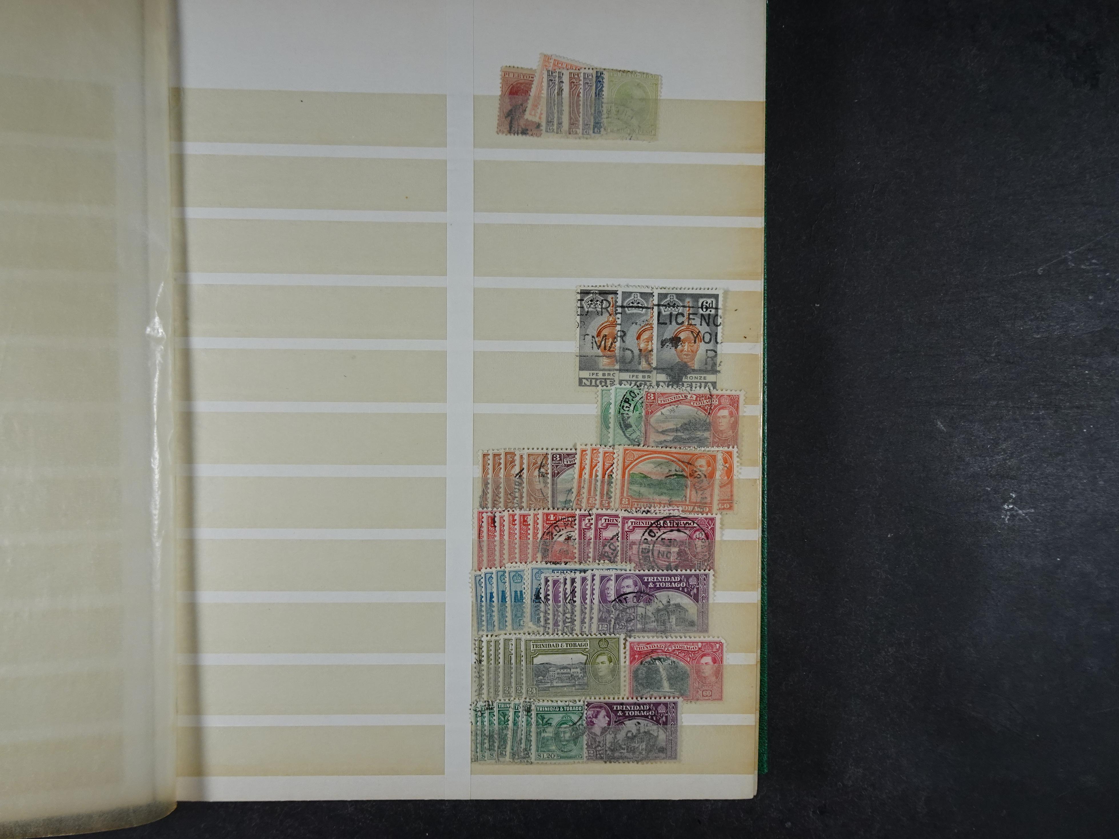 Goed gevulde stockboek wereld, veel Britse gebieden ( klassiek ) betere zegels en aardige stempel materiaal.  19