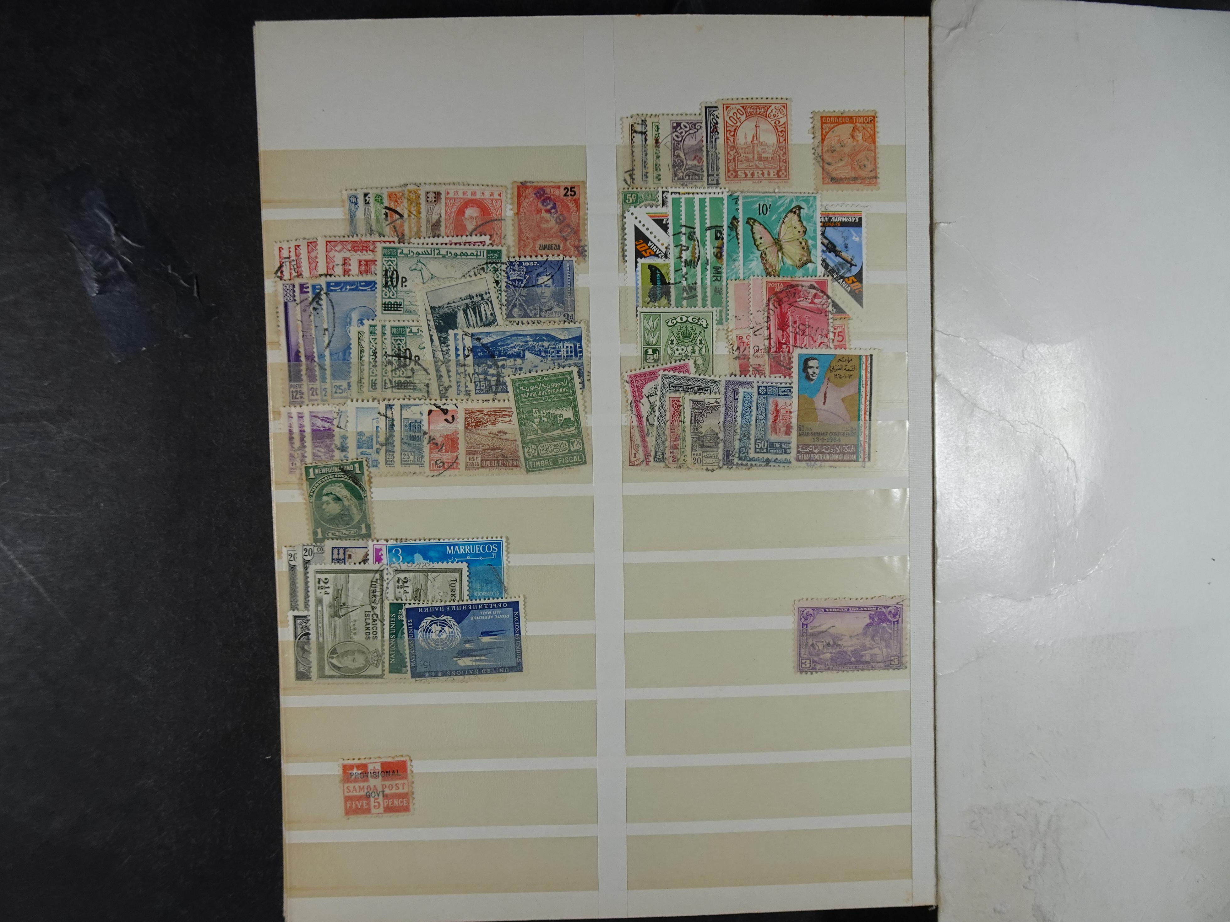 Goed gevulde stockboek wereld, veel Britse gebieden ( klassiek ) betere zegels en aardige stempel materiaal.  31