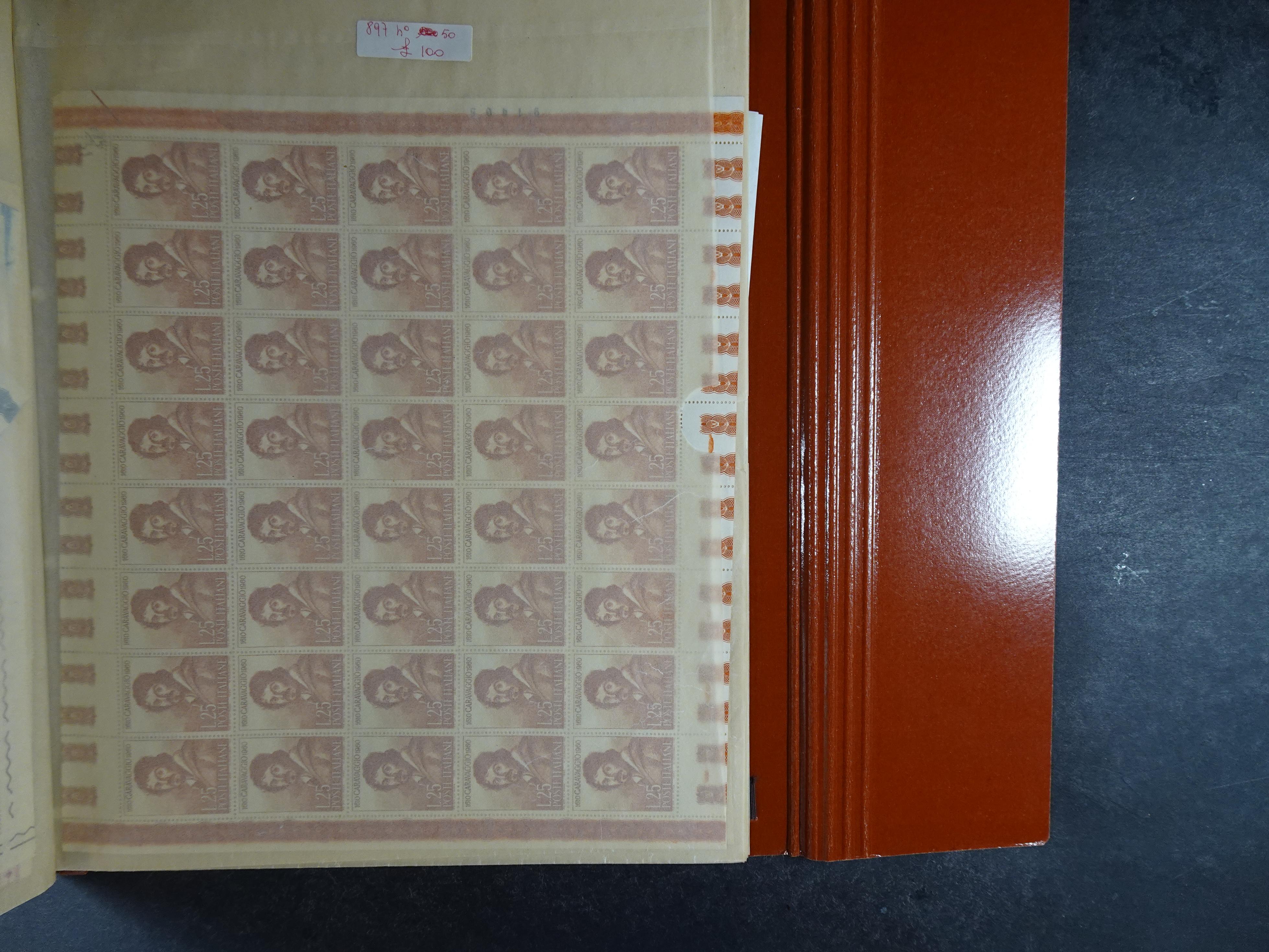 Giga partij postfris materiaal engros materiaal, vellen, veldelen etc. Zeer hoge cat waarde. 44