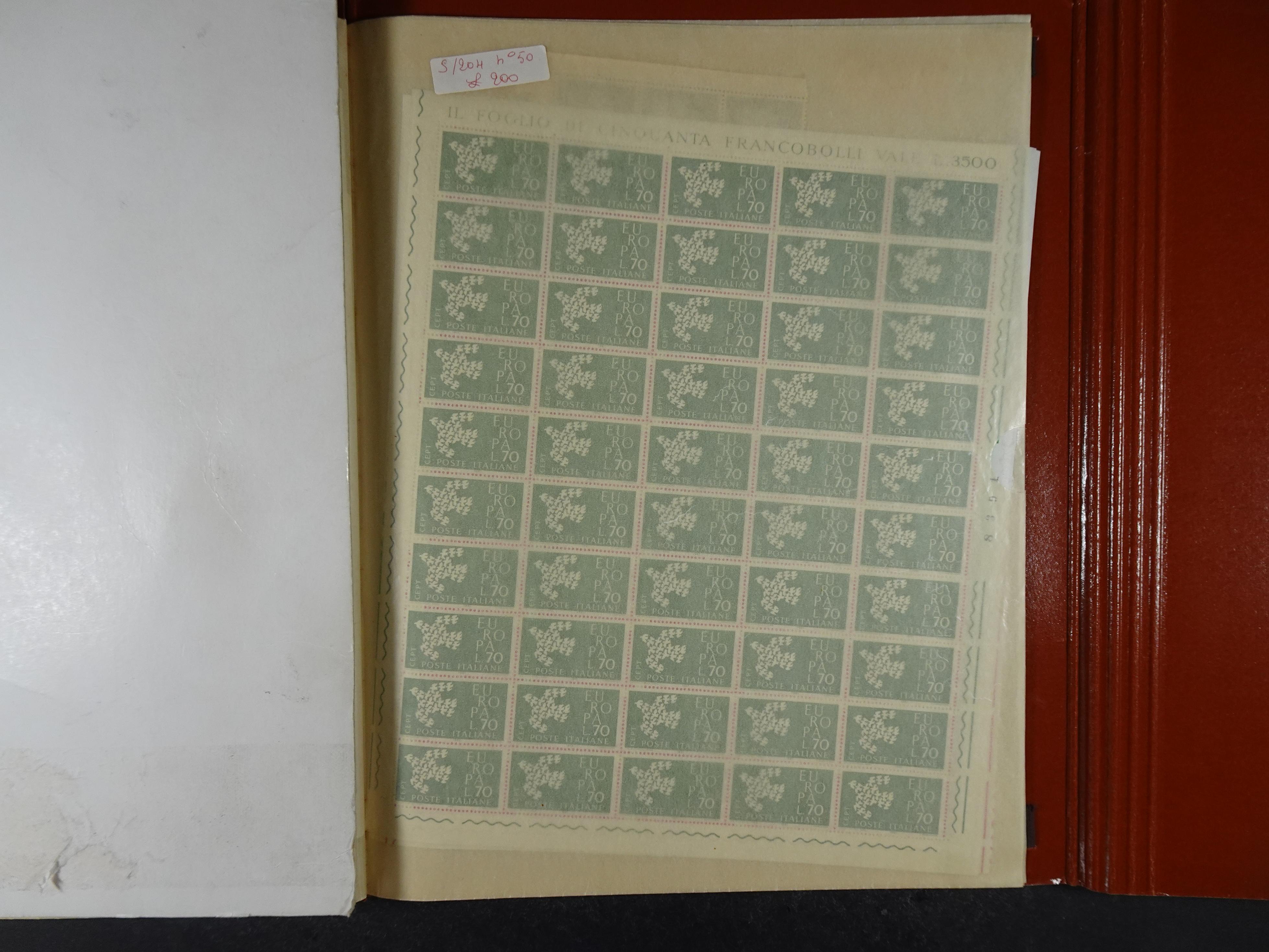 Giga partij postfris materiaal engros materiaal, vellen, veldelen etc. Zeer hoge cat waarde. 46