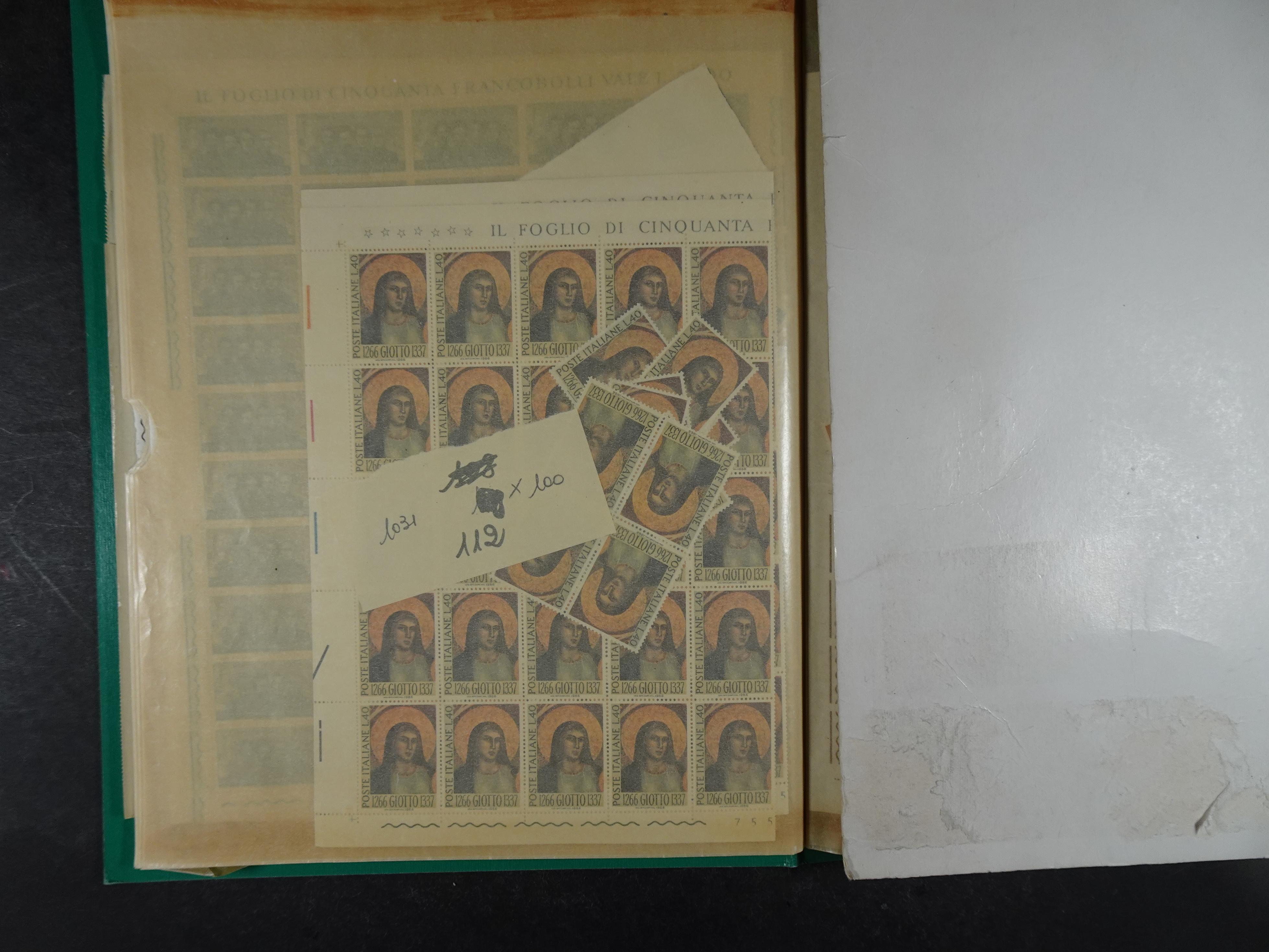 Giga partij postfris materiaal engros materiaal, vellen, veldelen etc. Zeer hoge cat waarde. 77