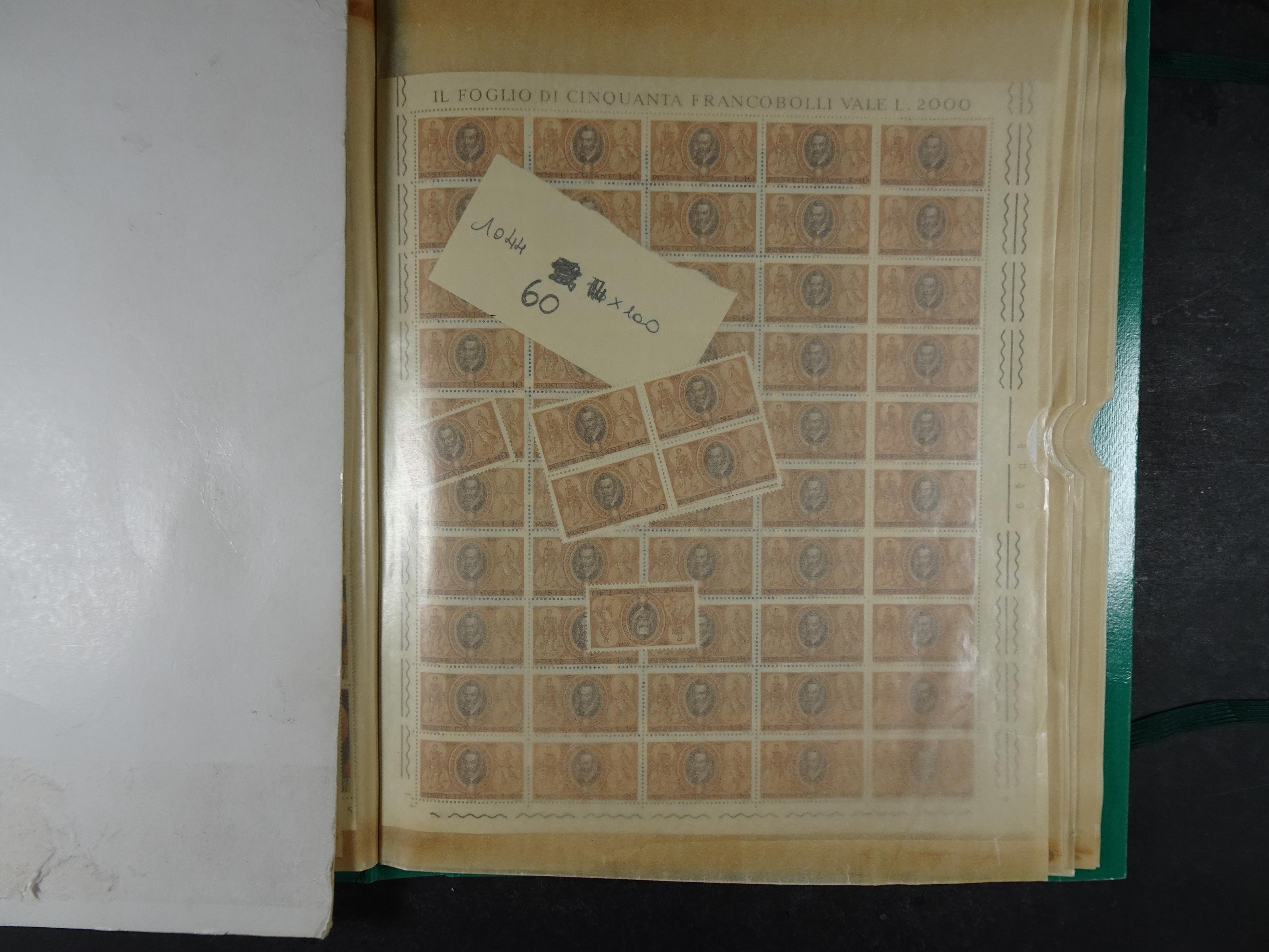 Giga partij postfris materiaal engros materiaal, vellen, veldelen etc. Zeer hoge cat waarde. 78