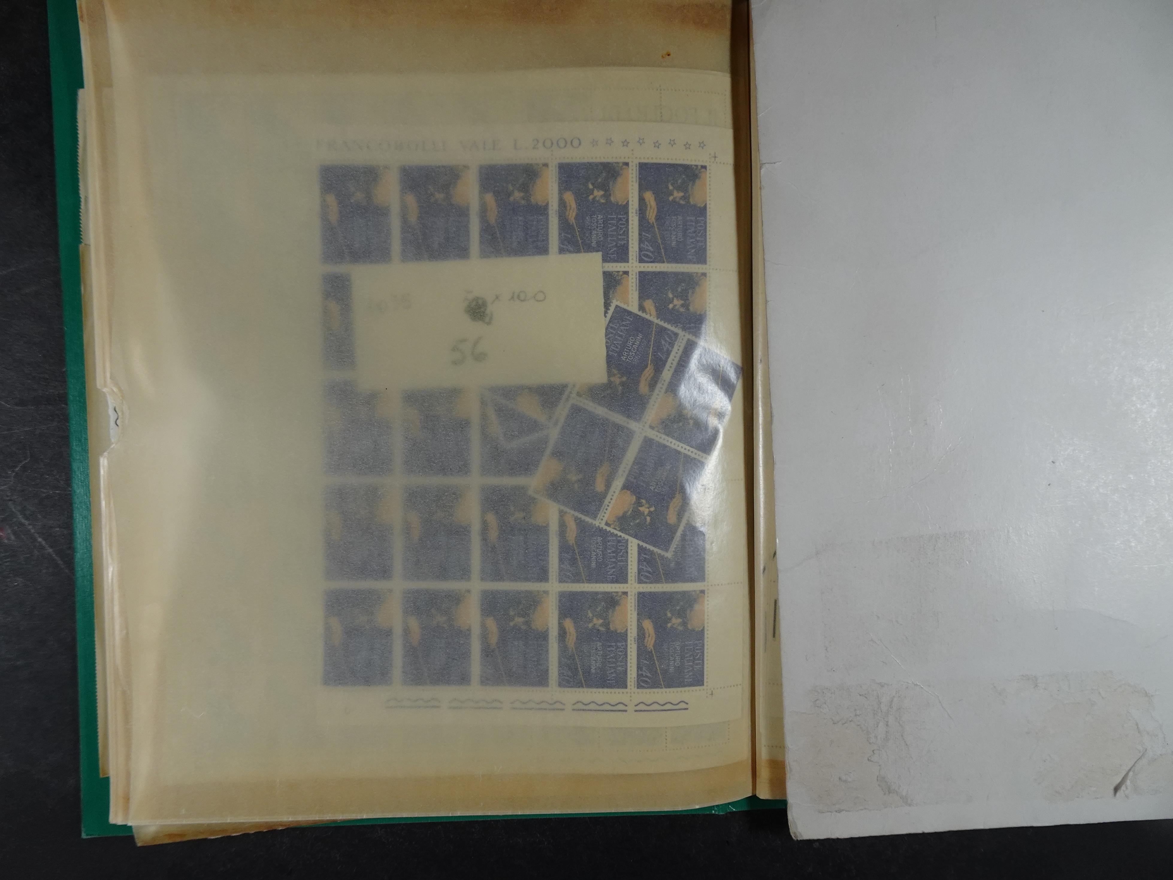 Giga partij postfris materiaal engros materiaal, vellen, veldelen etc. Zeer hoge cat waarde. 83