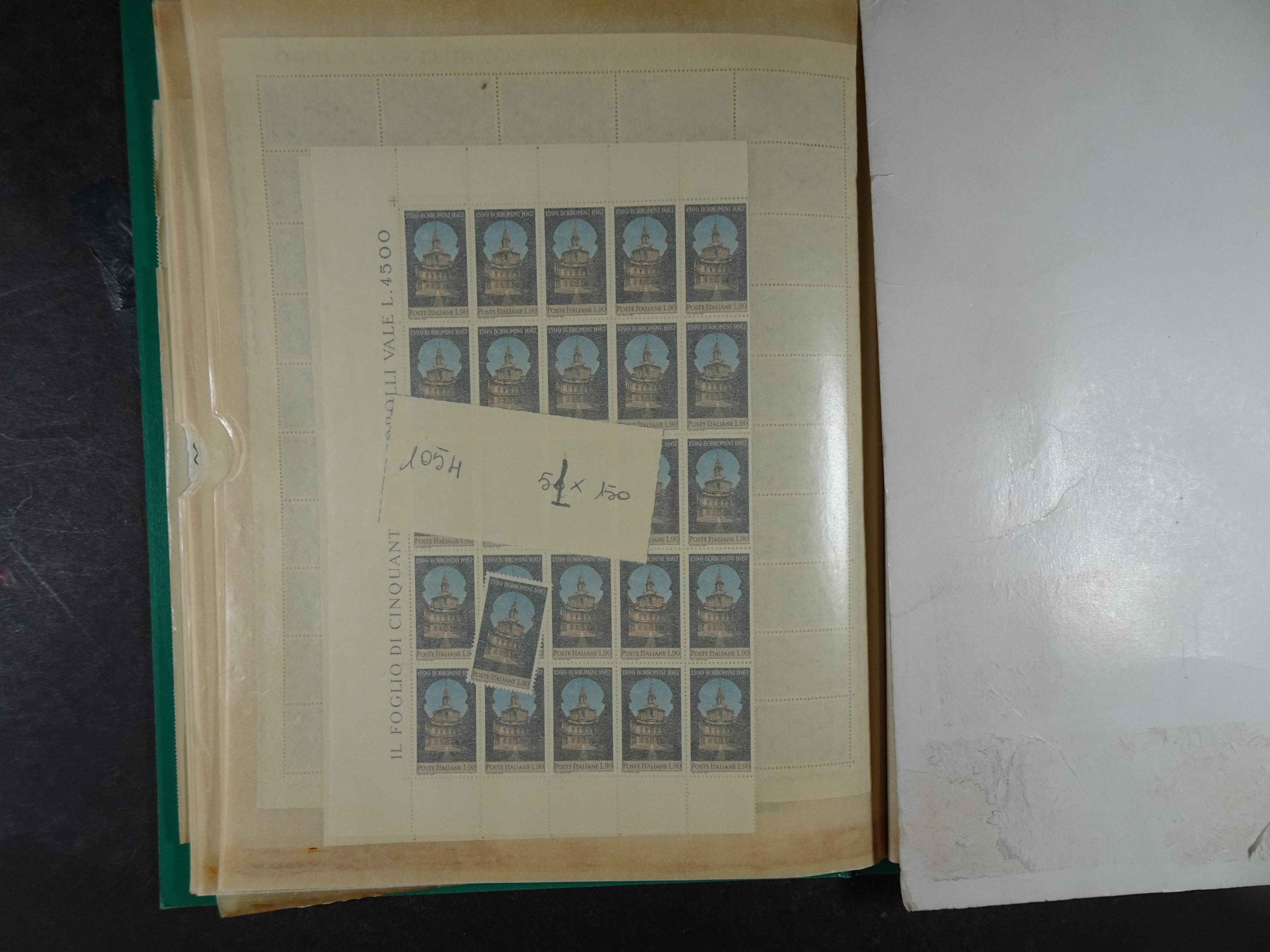 Giga partij postfris materiaal engros materiaal, vellen, veldelen etc. Zeer hoge cat waarde. 89