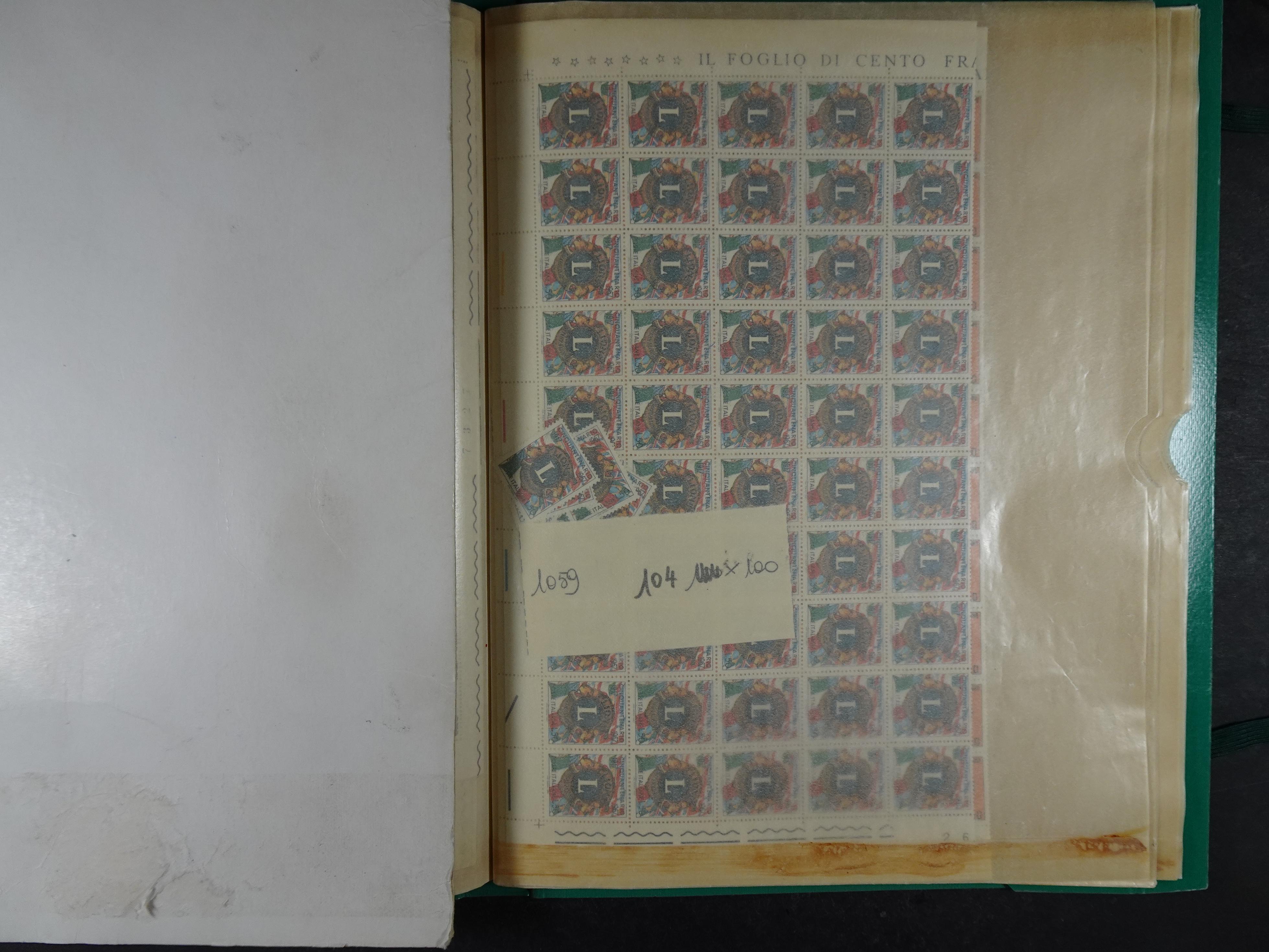 Giga partij postfris materiaal engros materiaal, vellen, veldelen etc. Zeer hoge cat waarde. 92