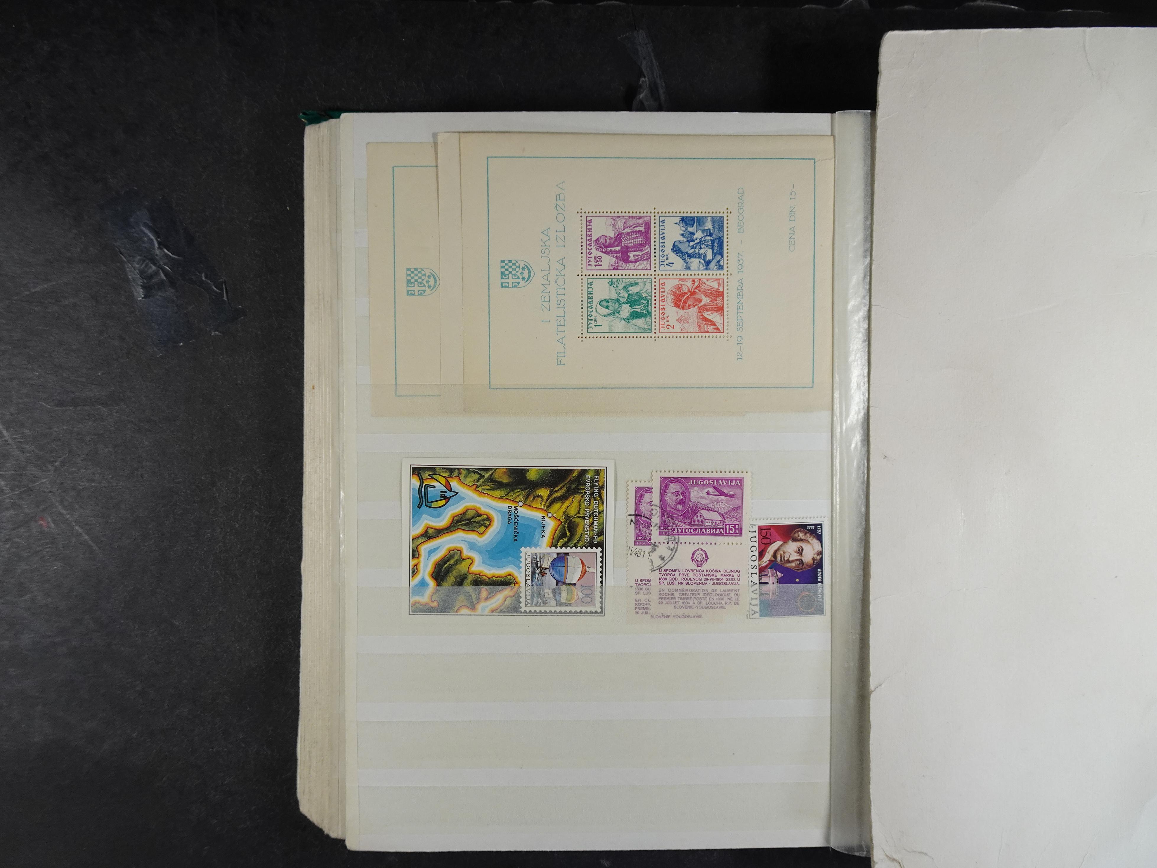 Fraai stock boek met beter materiaal en blokken.
Deels postfris, deels gestempeld. 26