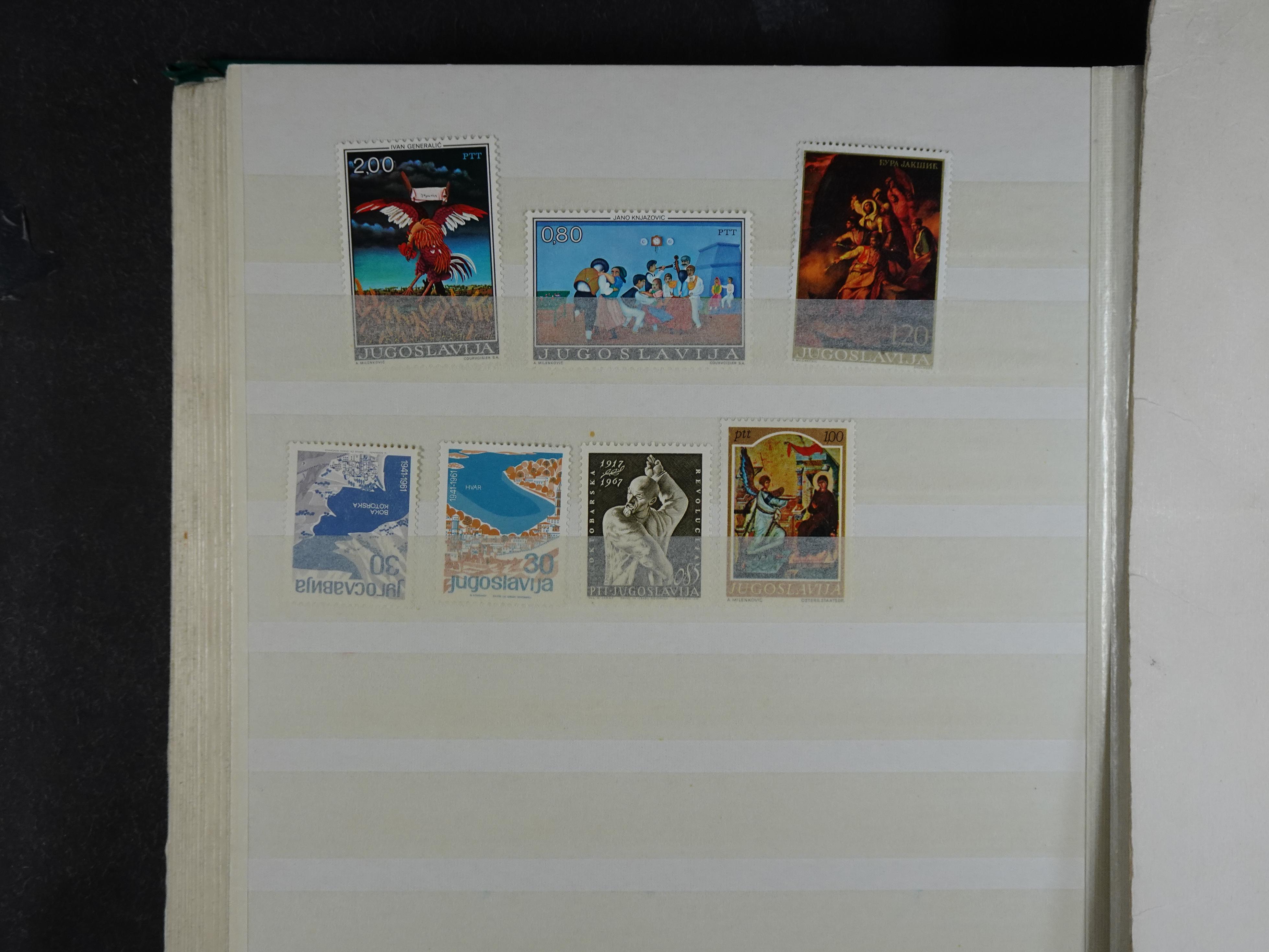 Fraai stock boek met beter materiaal en blokken.
Deels postfris, deels gestempeld. 31