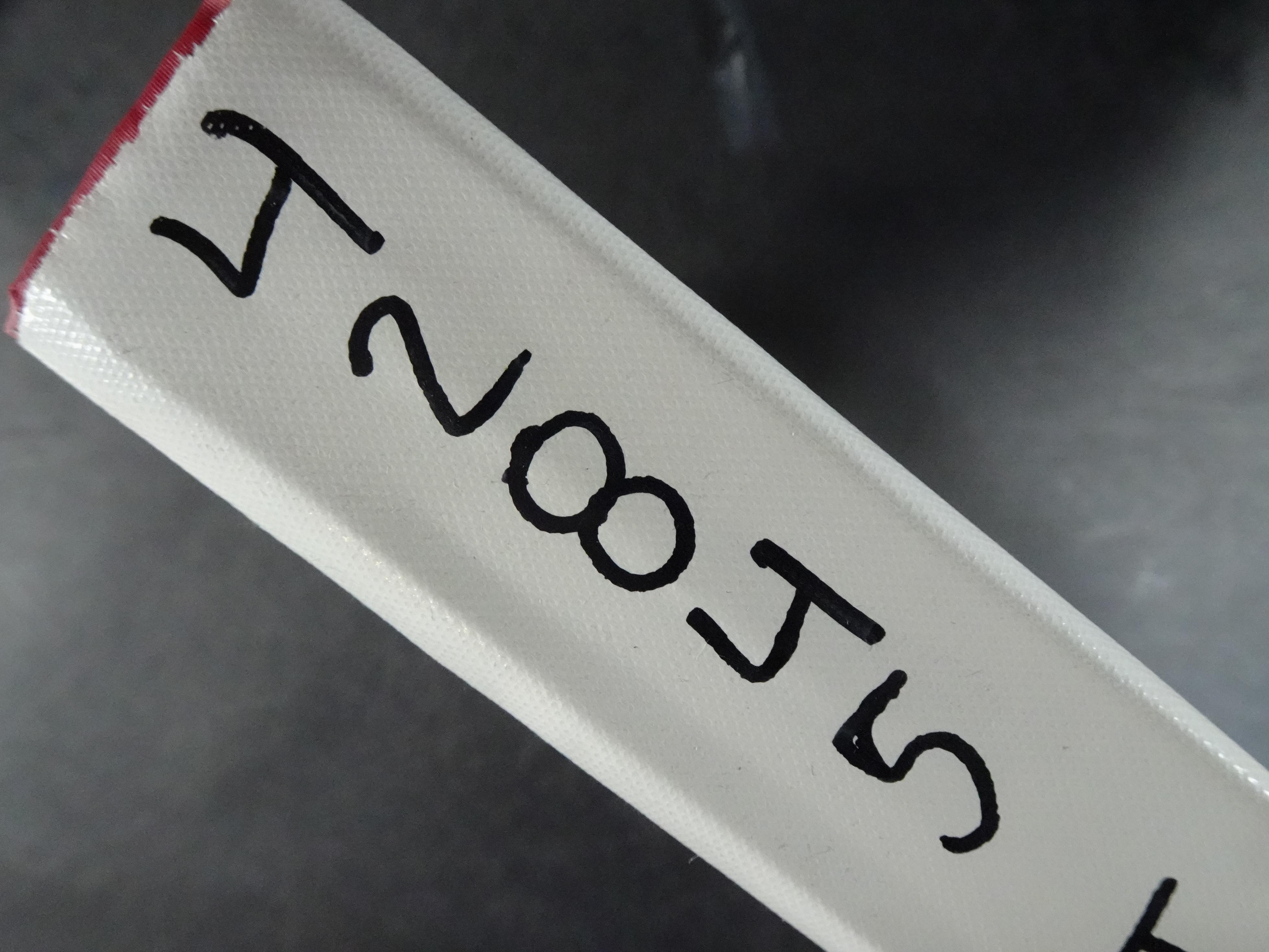 Mooie collectie Joegoslavië, waar onder betere zegels en series, deels postfris.
Veel porto.  32