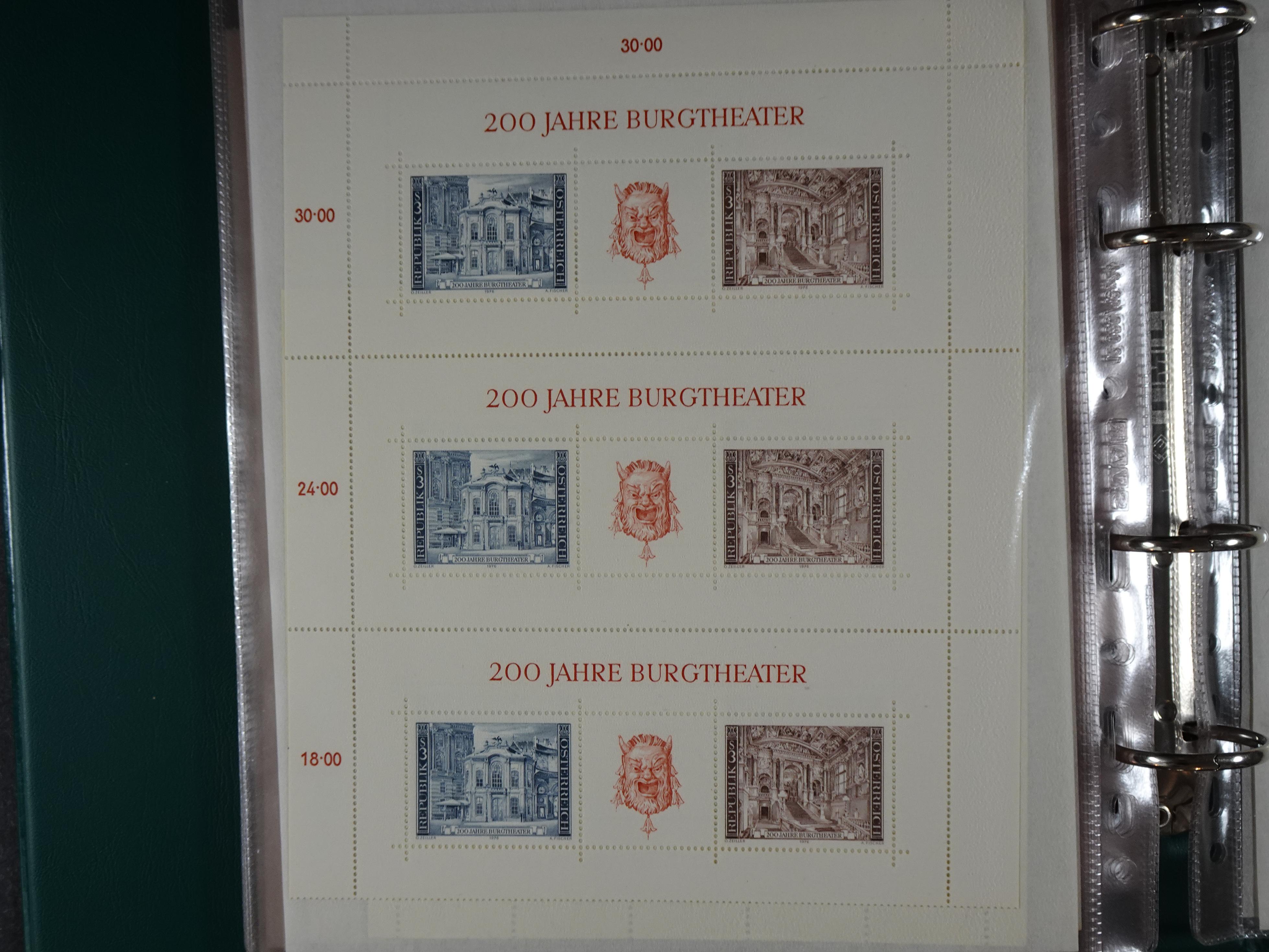 Doos postfrisse materiaal. 
Enorme hoeveelheid onder andere Joegoslavië. Liechtenstein. Etc.
Koopje. 27