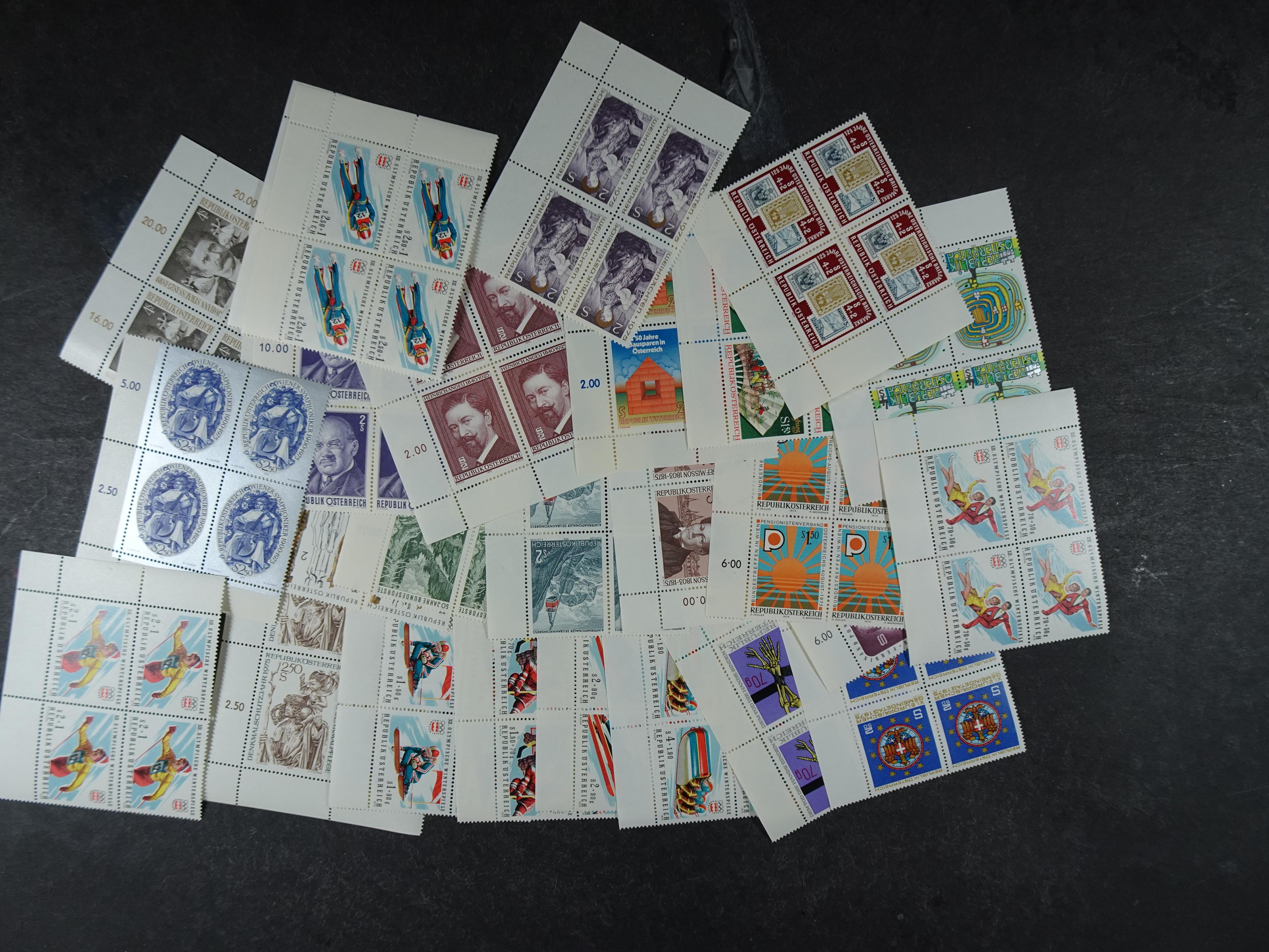 Doos postfrisse materiaal. 
Enorme hoeveelheid onder andere Joegoslavië. Liechtenstein. Etc.
Koopje. 55