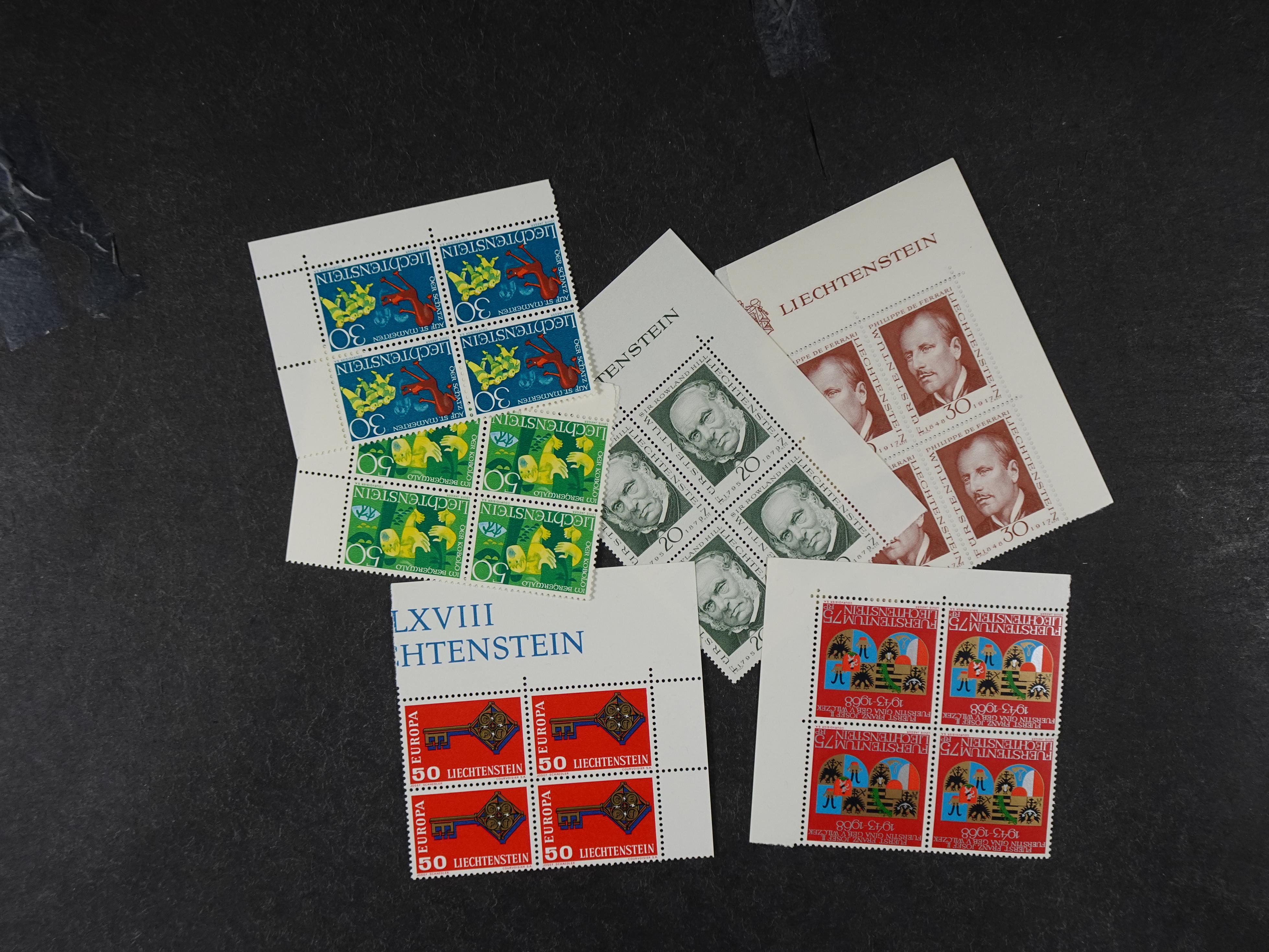 Doos postfrisse materiaal. 
Enorme hoeveelheid onder andere Joegoslavië. Liechtenstein. Etc.
Koopje. 57