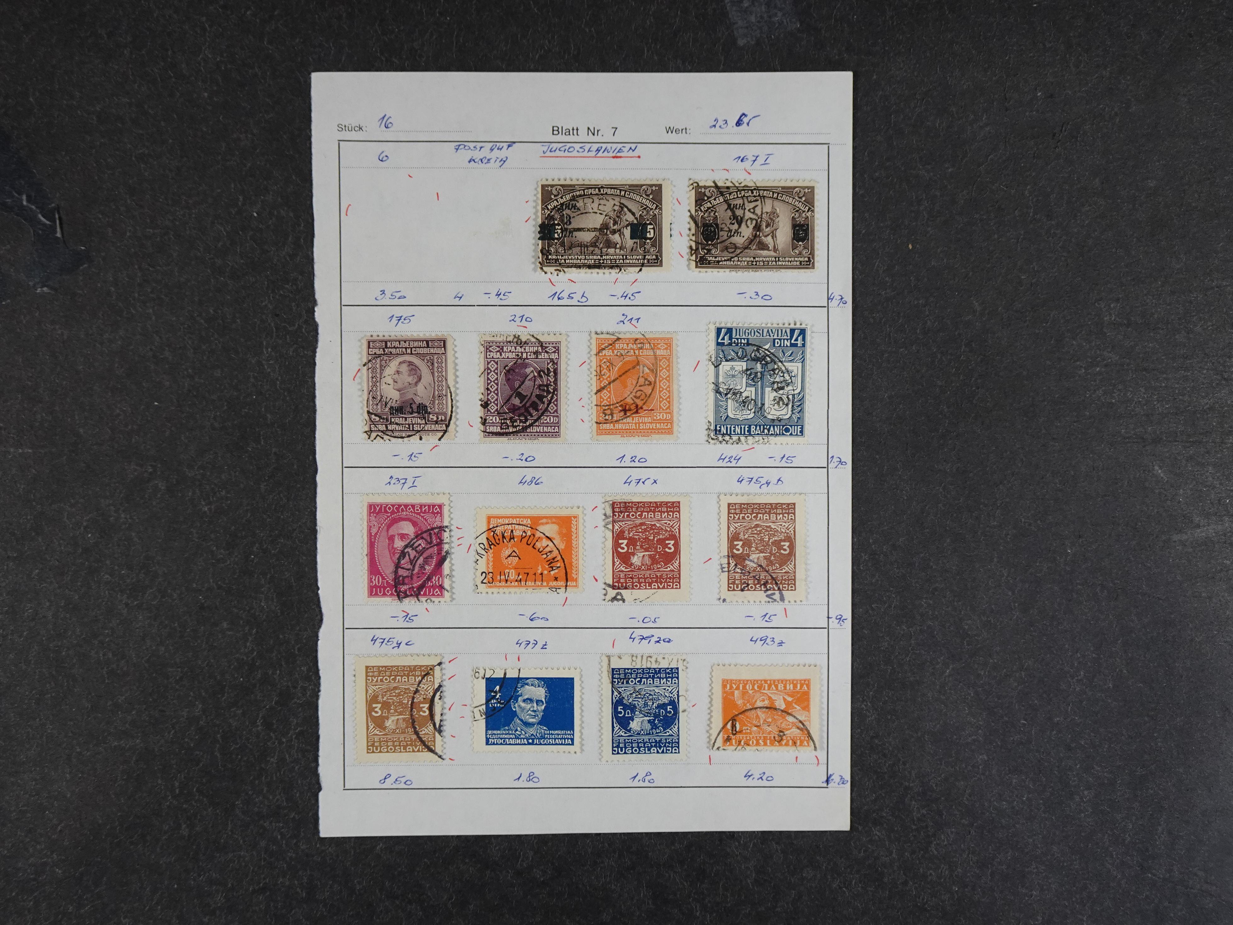 Giga partij fraai materiaal, waar onder veel port SHS, om uit te zoeken.
Duizenden zegels, los.
Hoge cat waarde. 5