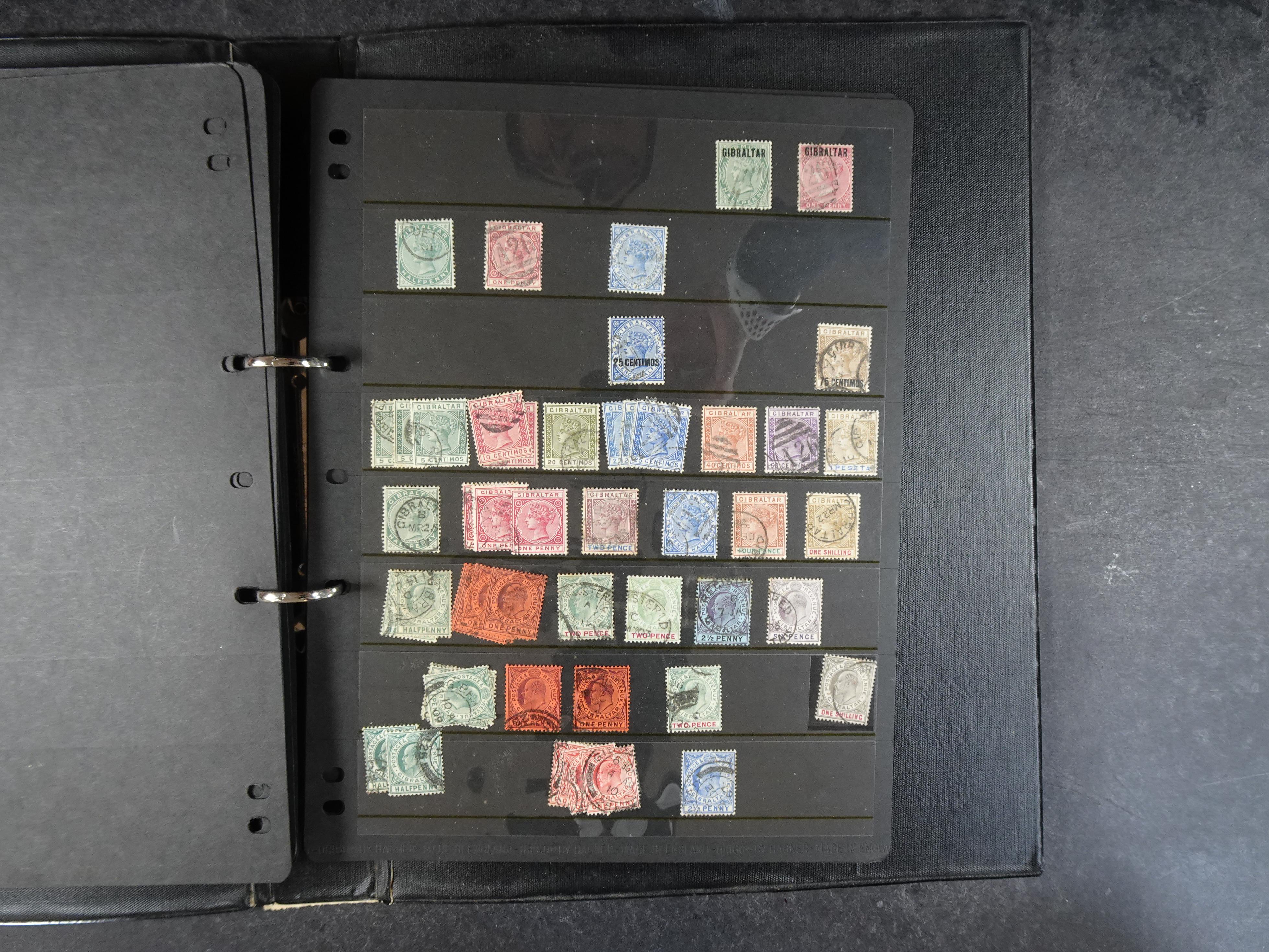 Mooie collectie met veel beter materiaal.
+ Malta. 17