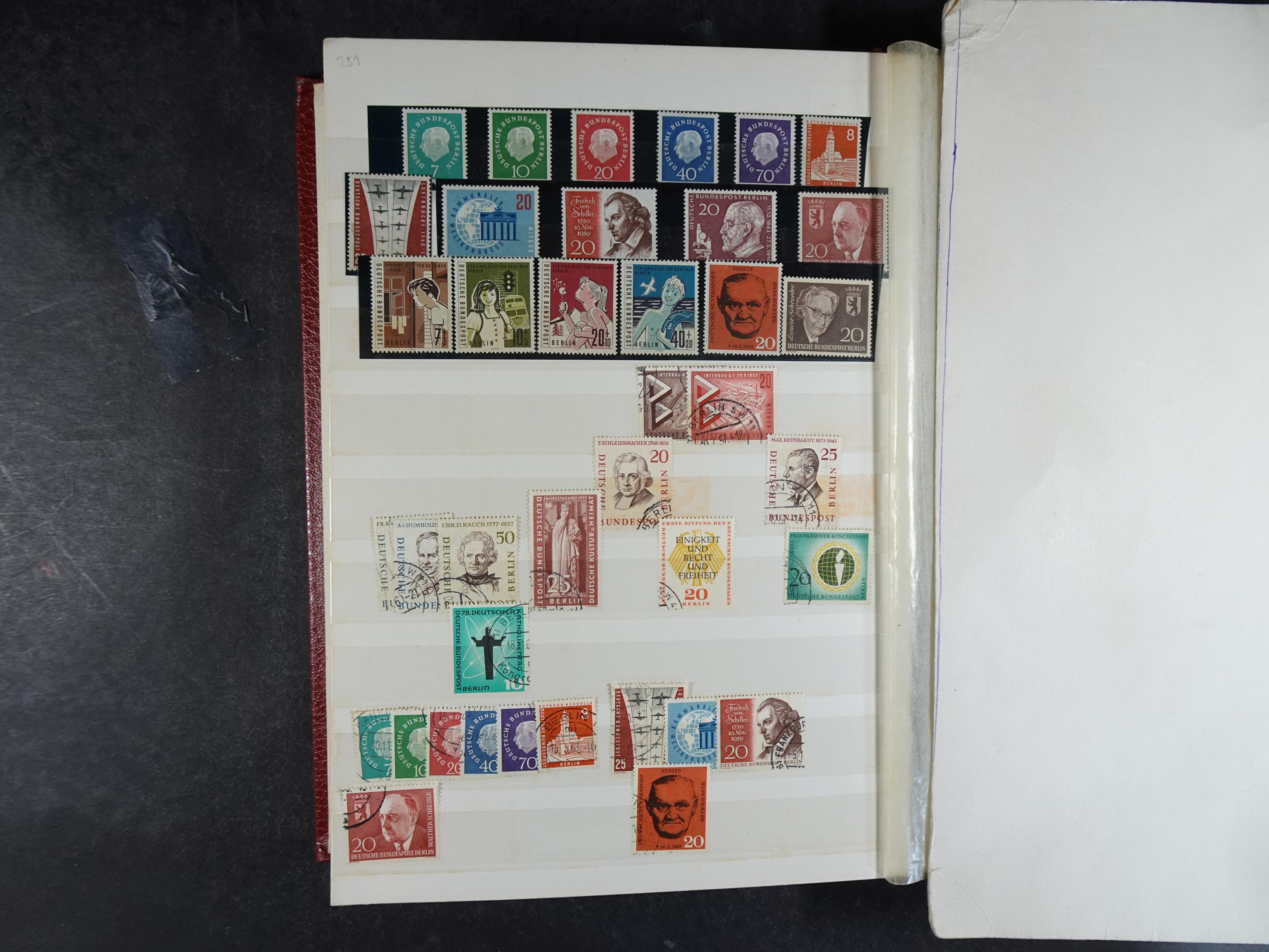 Bund en Berlijn.
Hoge cat waarde. 6