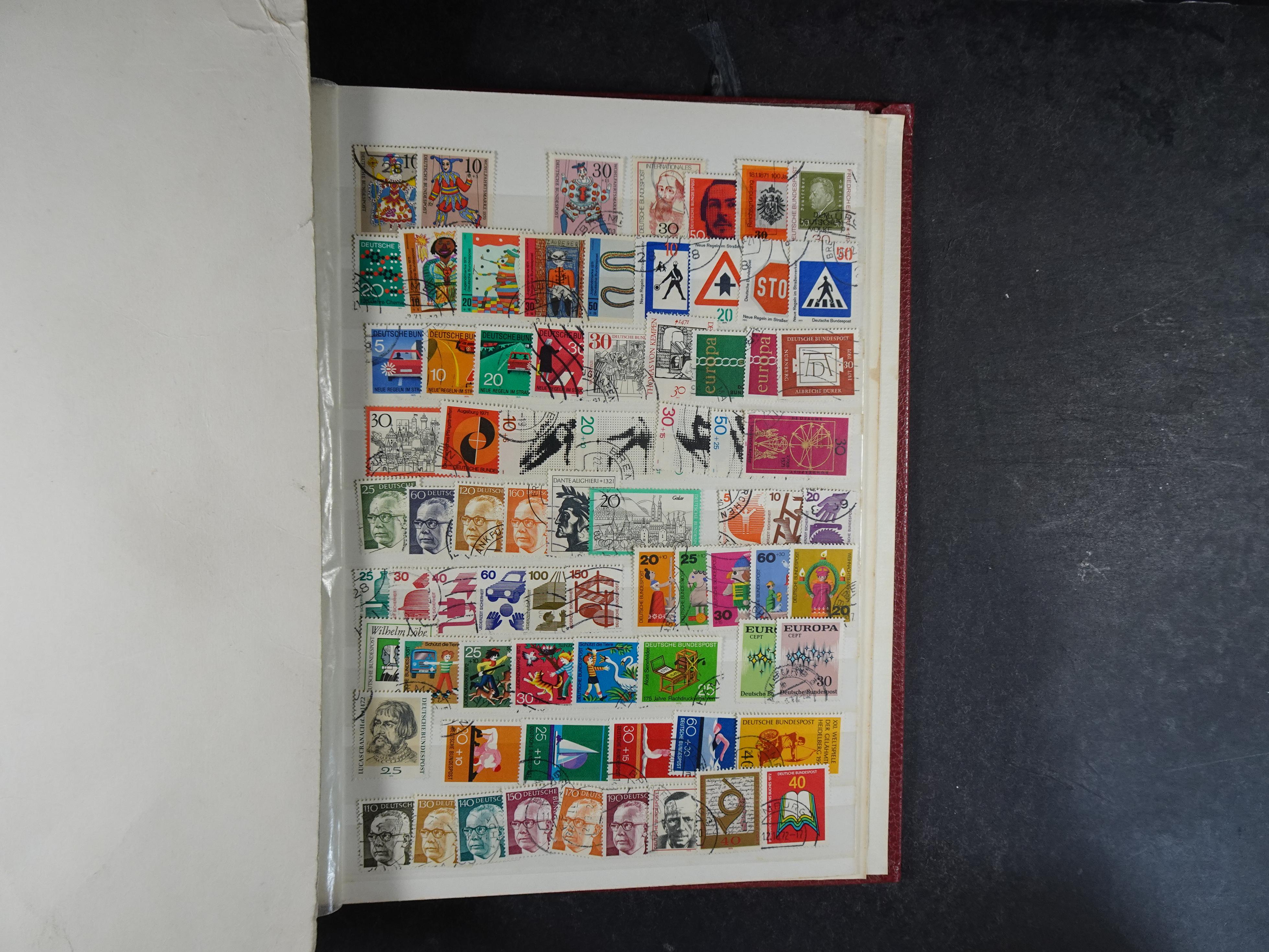 Bund en Berlijn.
Hoge cat waarde. 29