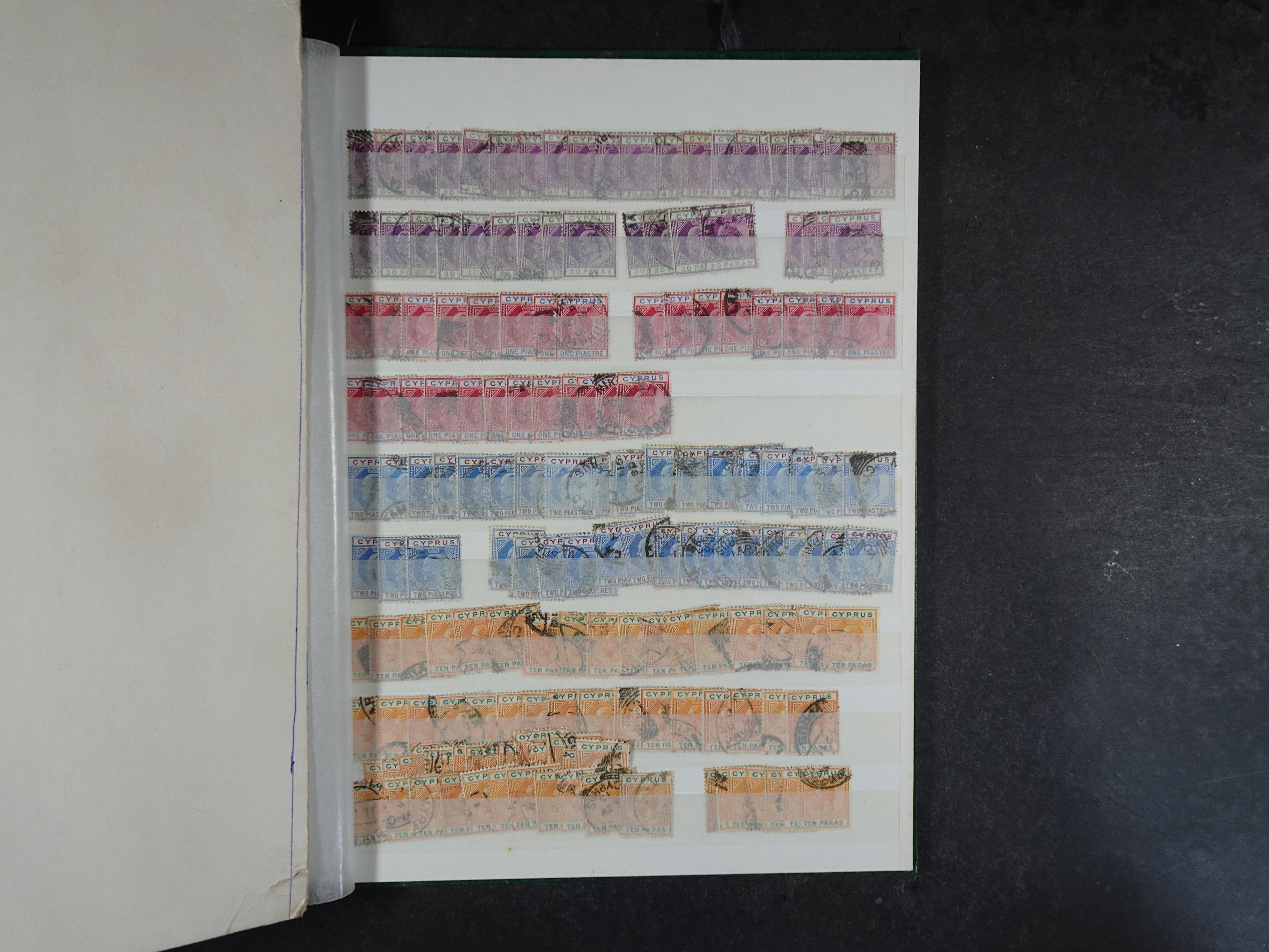 Prachtig materiaal Victoria - George V.
met interessante stempels. Veel betere materiaal.
+Cyprus. 9